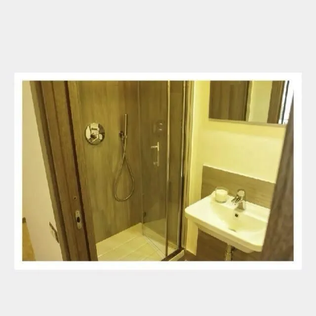 Shower in Il Campanile