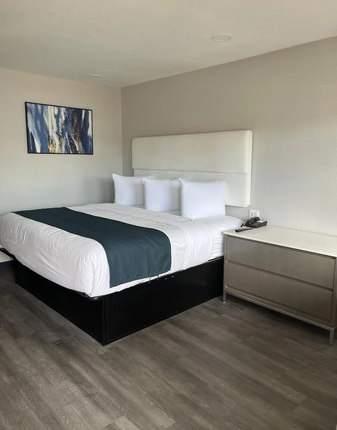 Bedroom in Inn of Uvalde