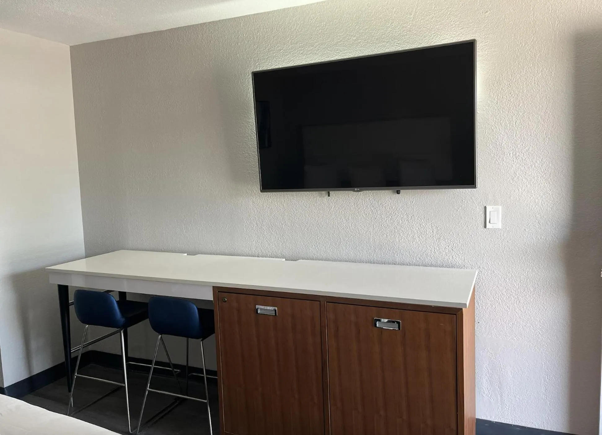 Bedroom in Inn of Uvalde