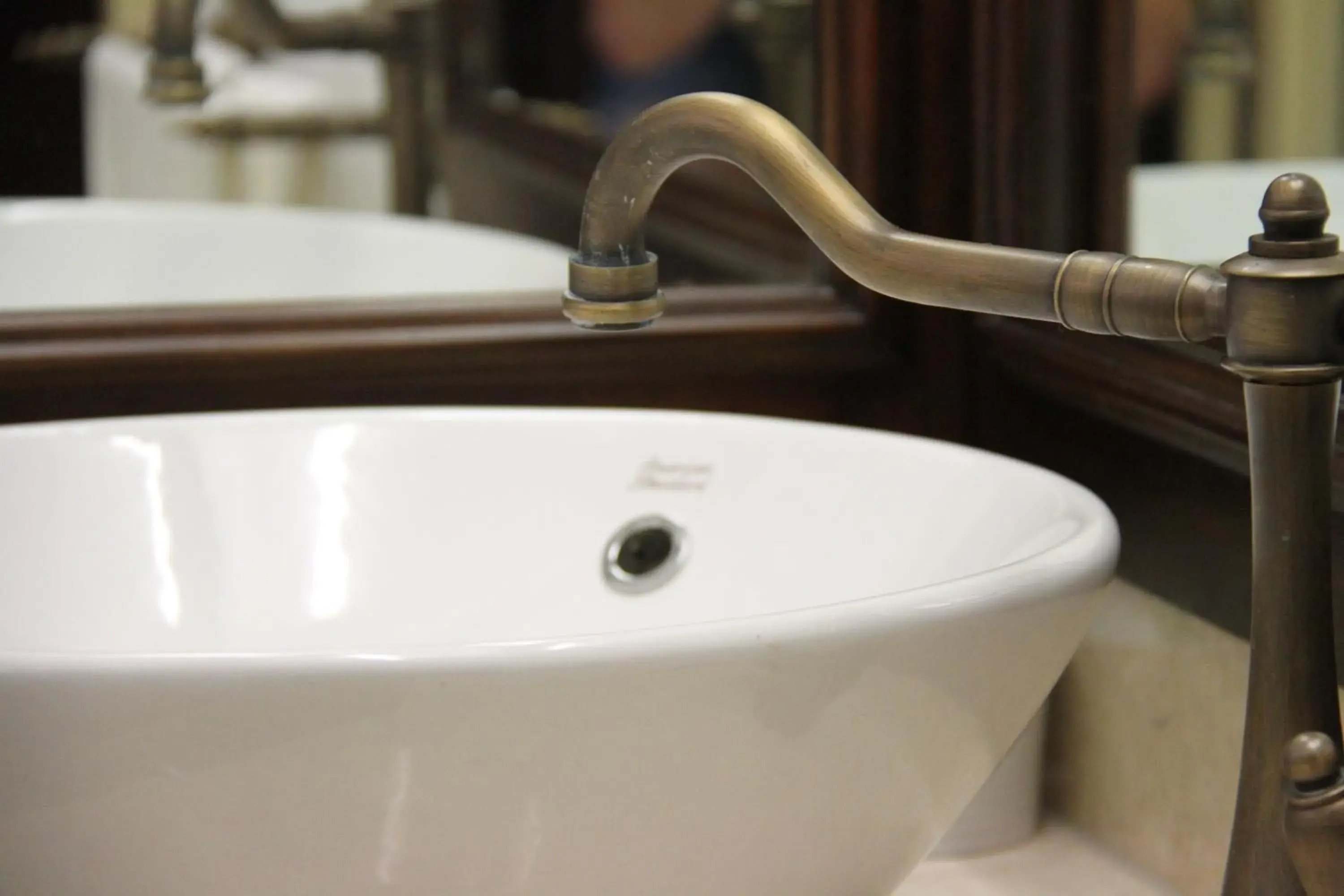 Executive Queen Room in Overlander Homestead Motel Executive Queen Room in Overlander Homestead Motel