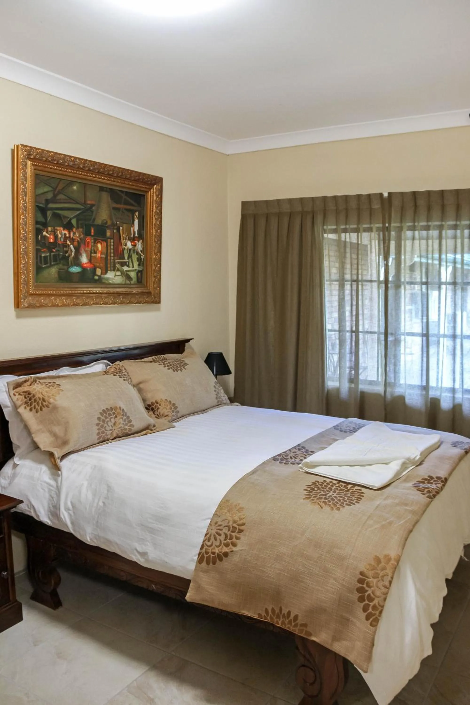 Photo of the whole room, Bed in Overlander Homestead Motel