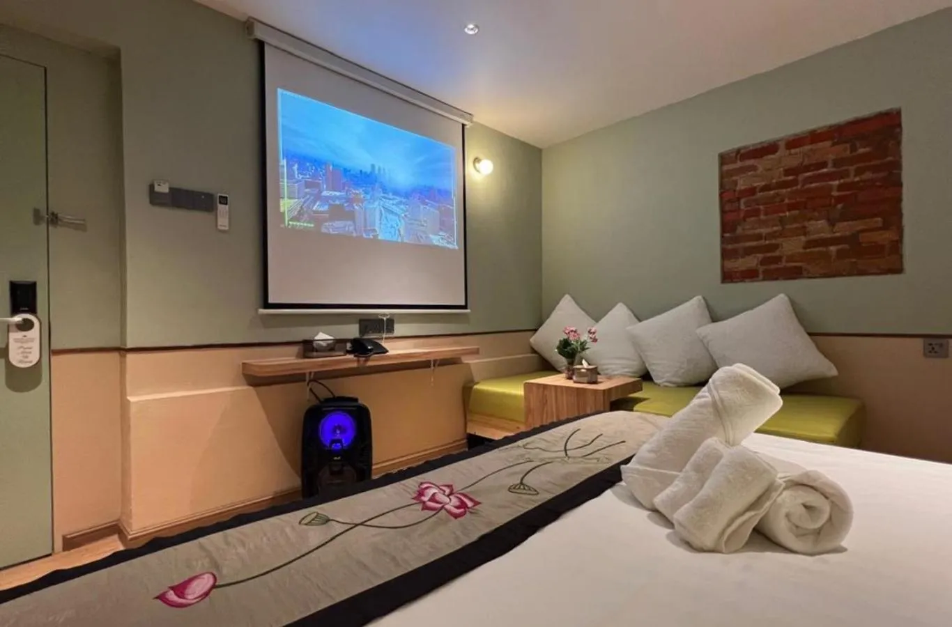 TV and multimedia, Bed in Swiss Hotel Heritage Boutique Melaka
