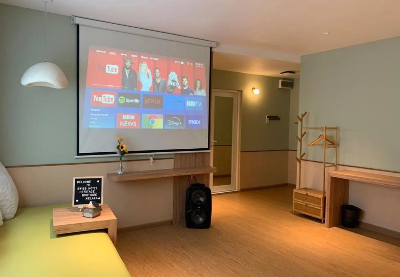 TV and multimedia in Swiss Hotel Heritage Boutique Melaka