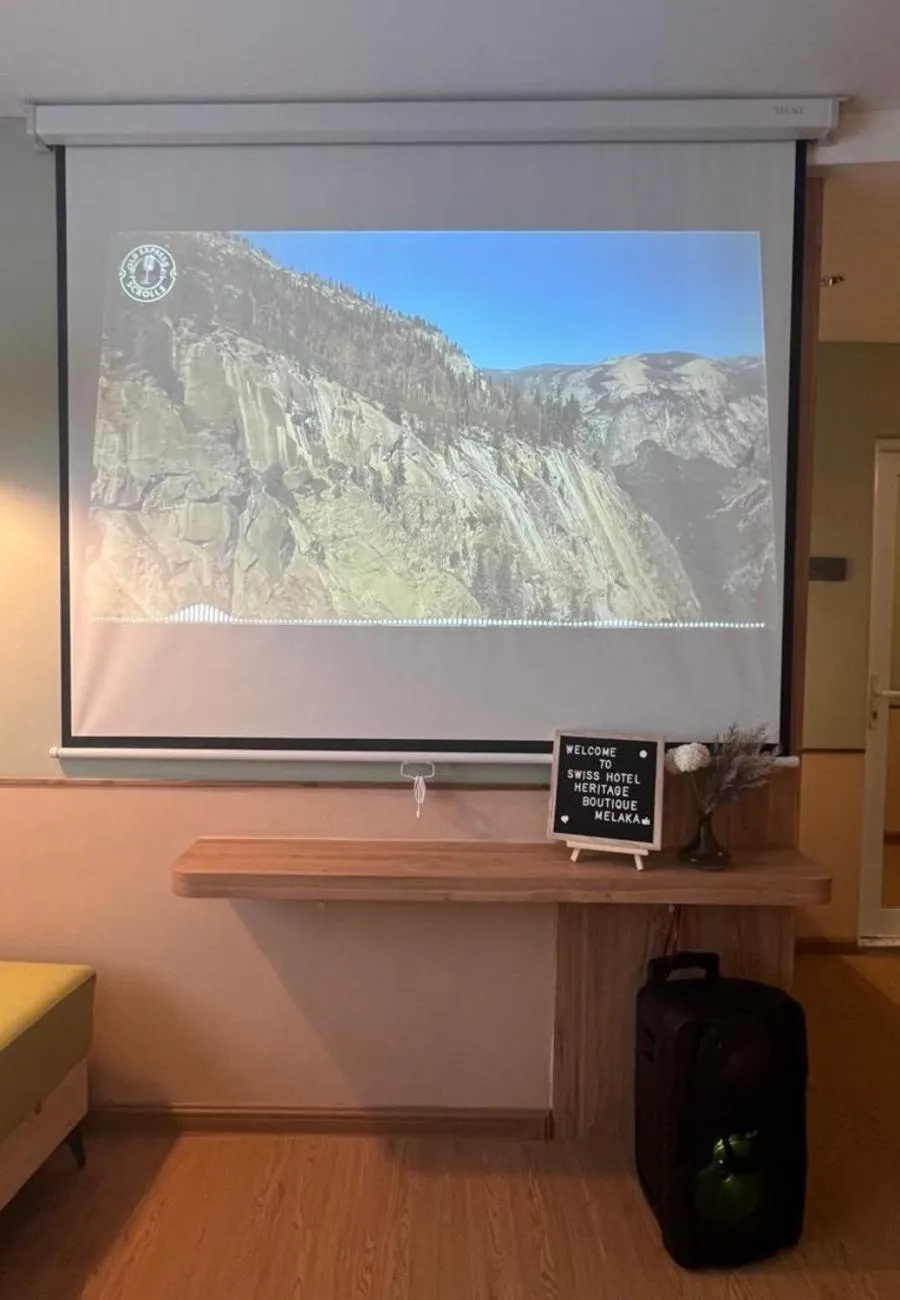 TV and multimedia in Swiss Hotel Heritage Boutique Melaka