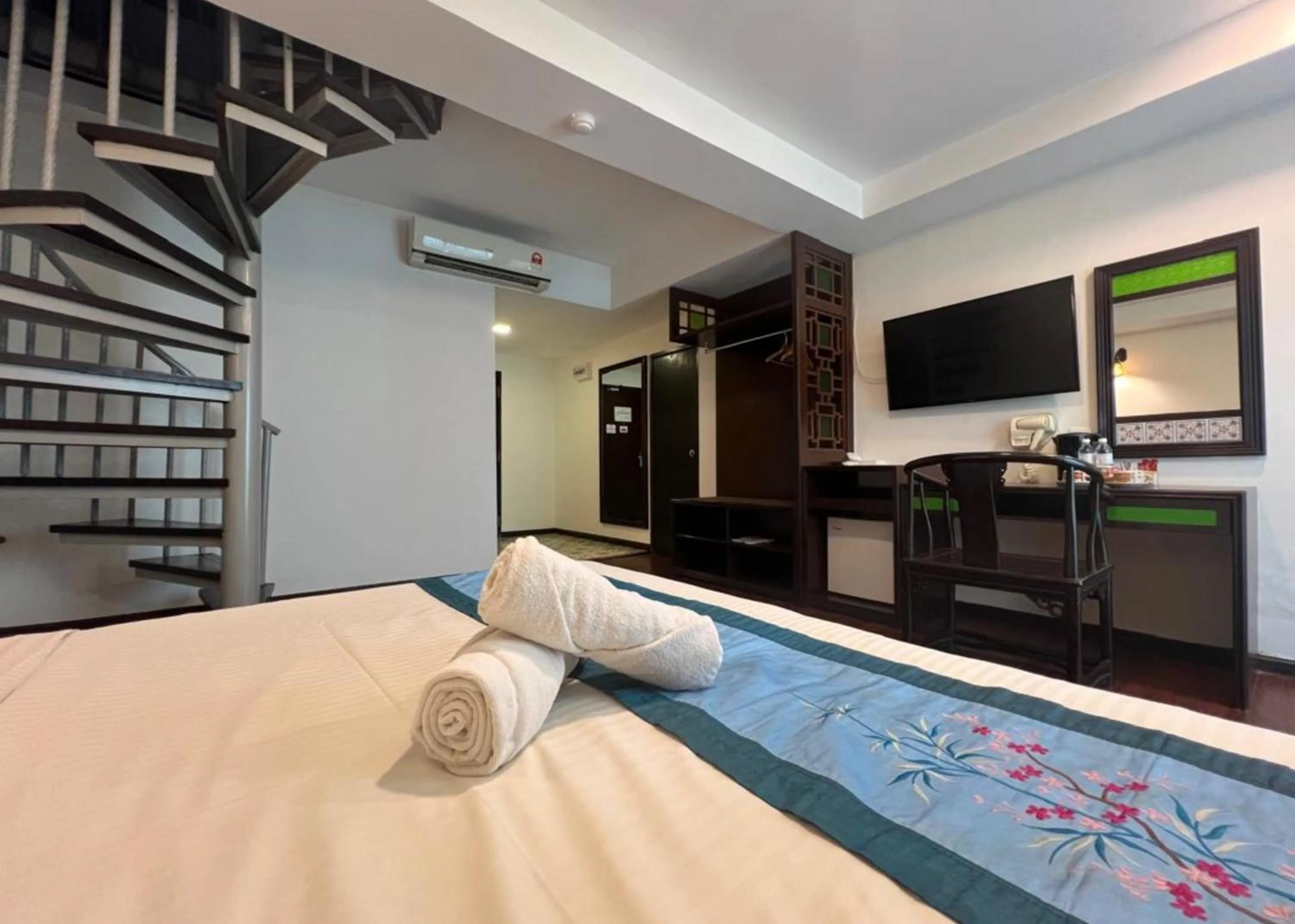 Bed in Swiss Hotel Heritage Boutique Melaka