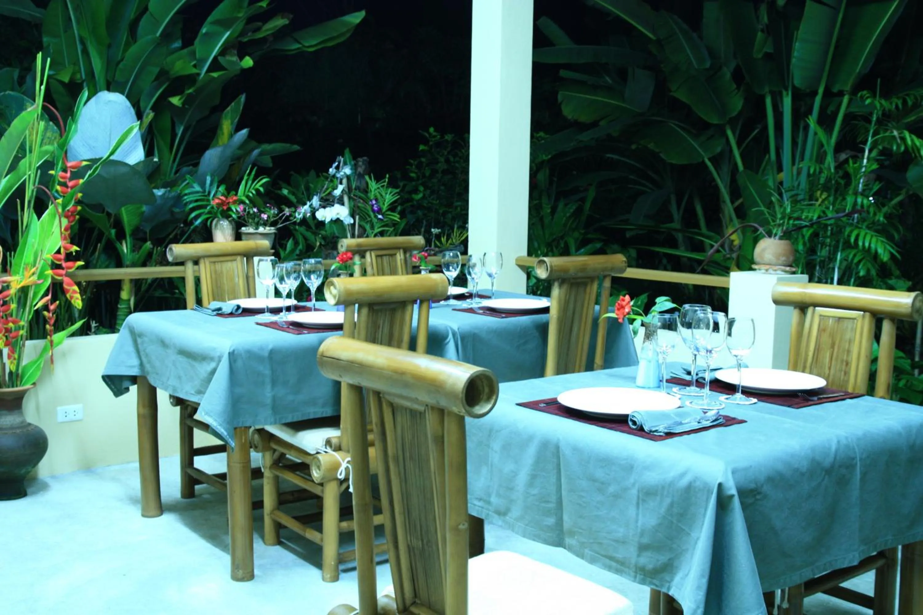 Restaurant/places to eat in Mai Siam Resort