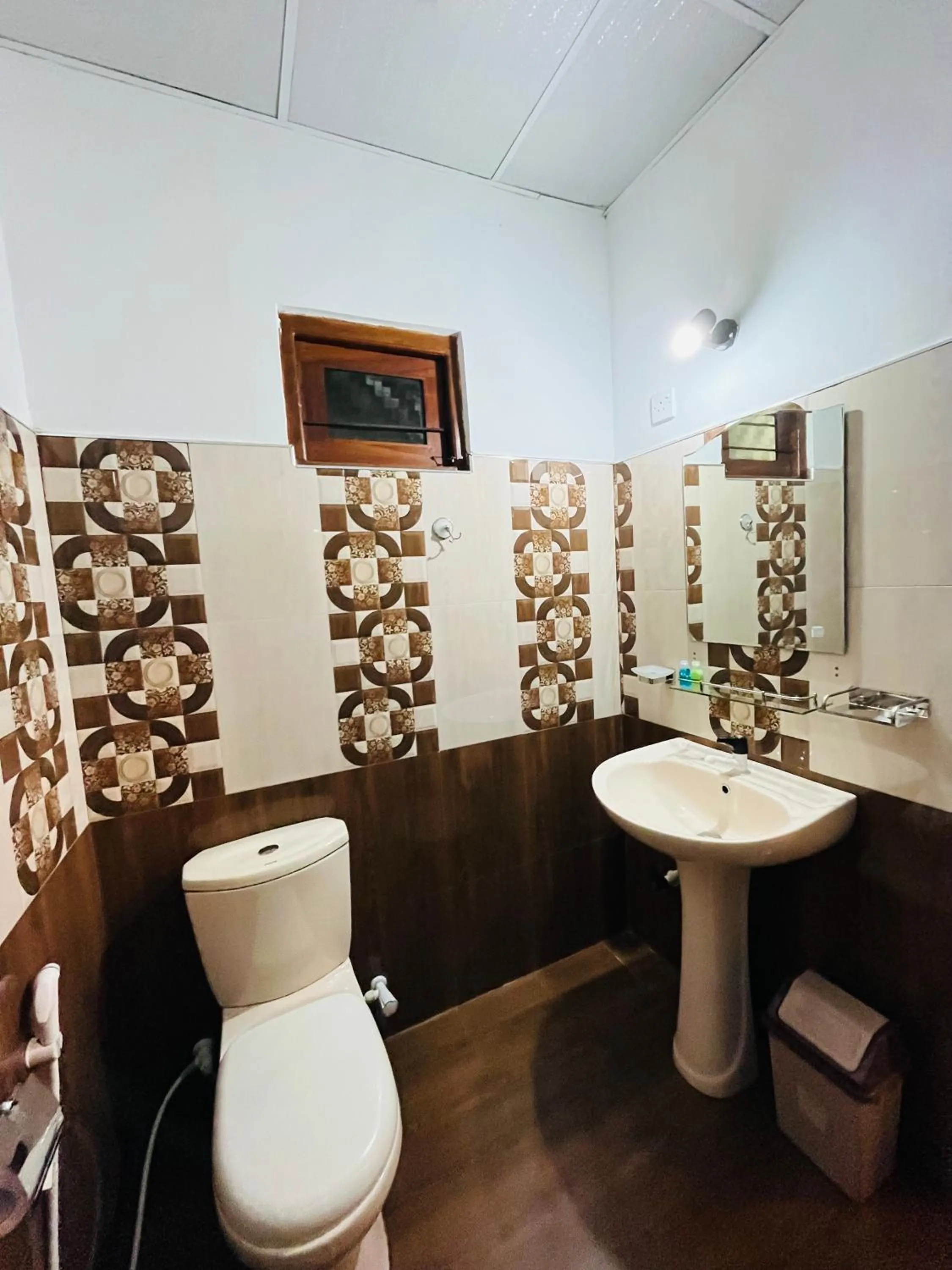 Bathroom in Palitha Homestay
