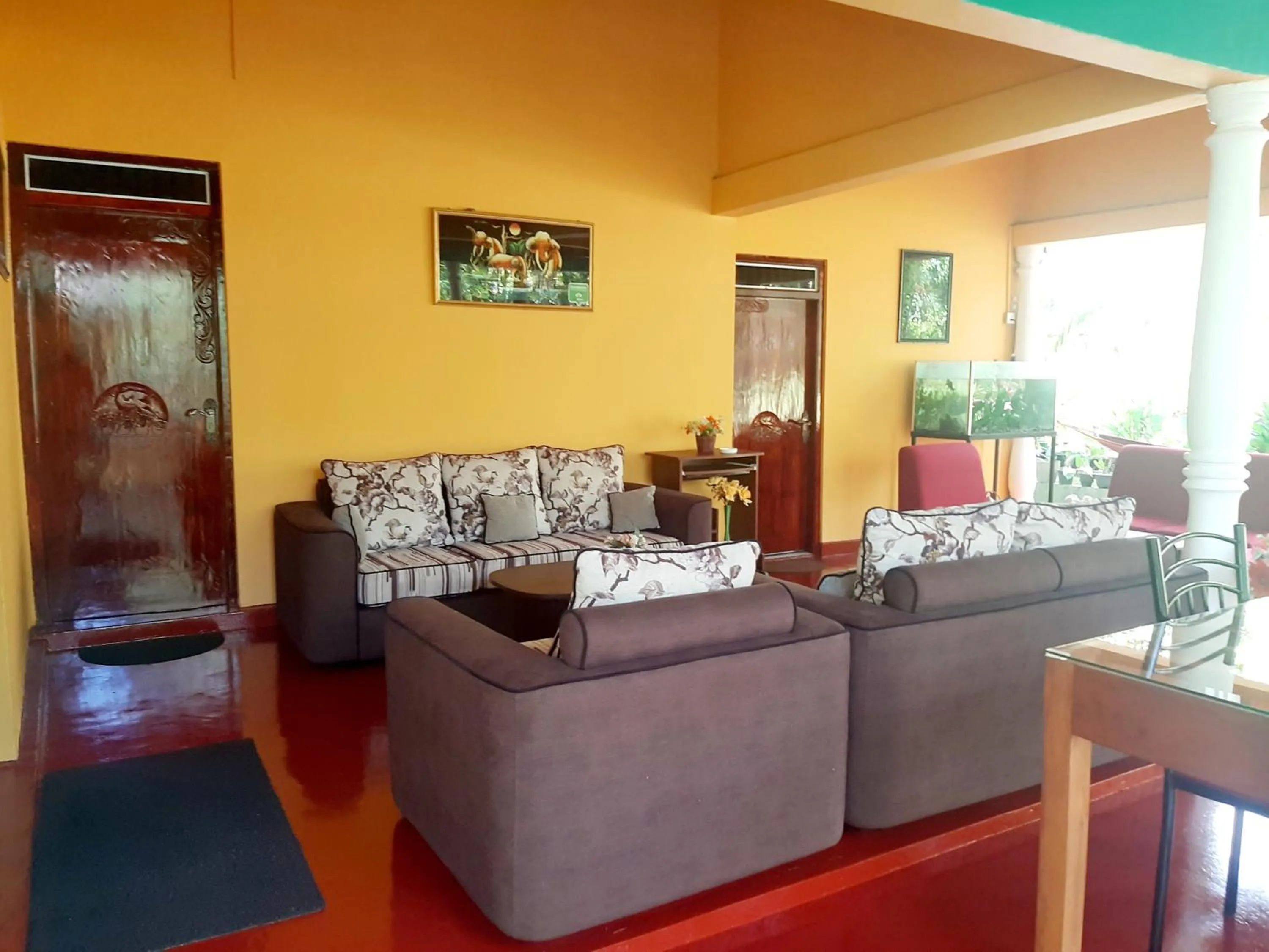 Property building in Palitha Homestay