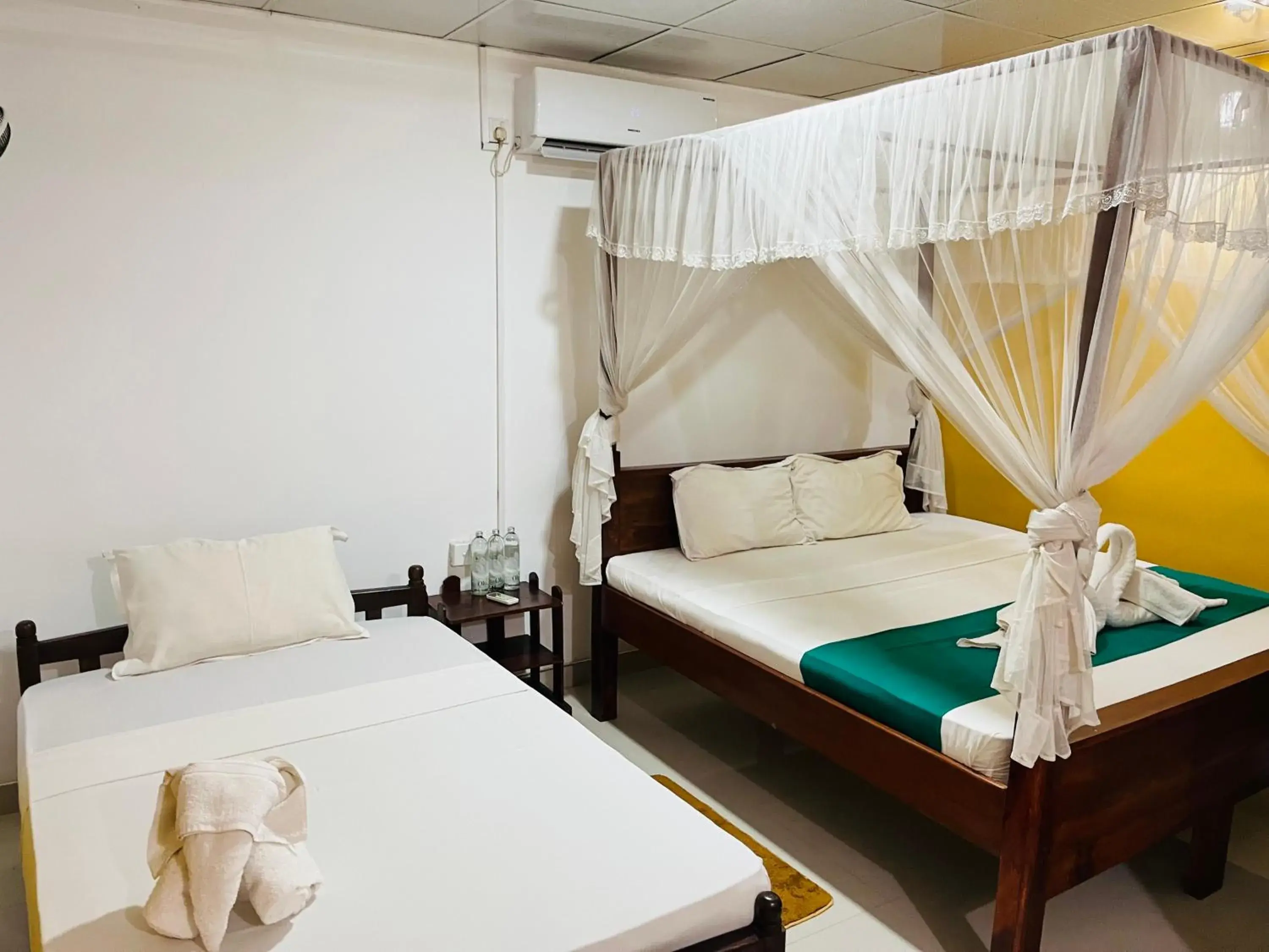 Deluxe Triple Room in Palitha Homestay Deluxe Triple Room in Palitha Homestay