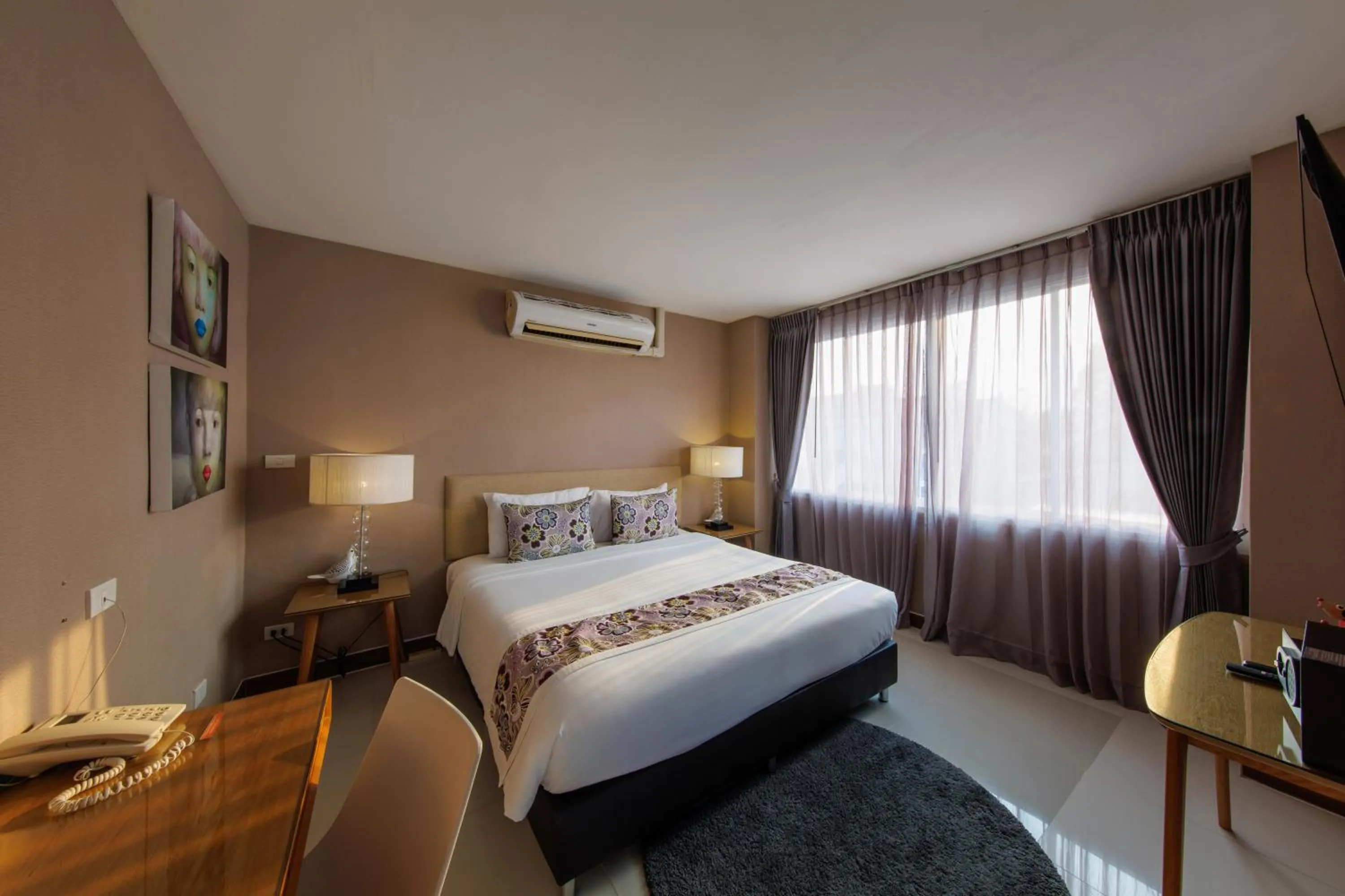 Bed in Chala Number 2 Art and Gallery