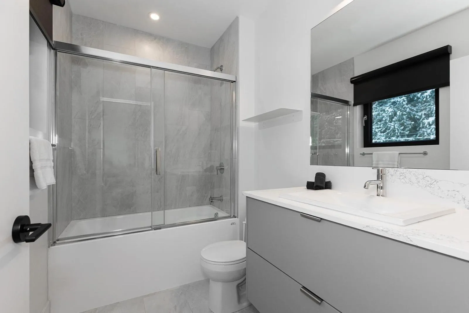 Tally Ho by Revelstoke Vacations