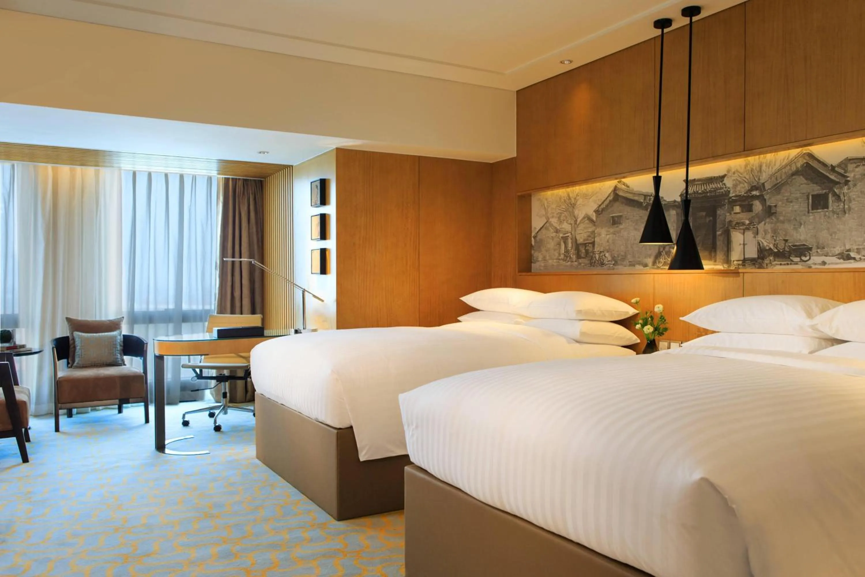 Photo of the whole room, Bed in Renaissance Beijing Wangfujing Hotel