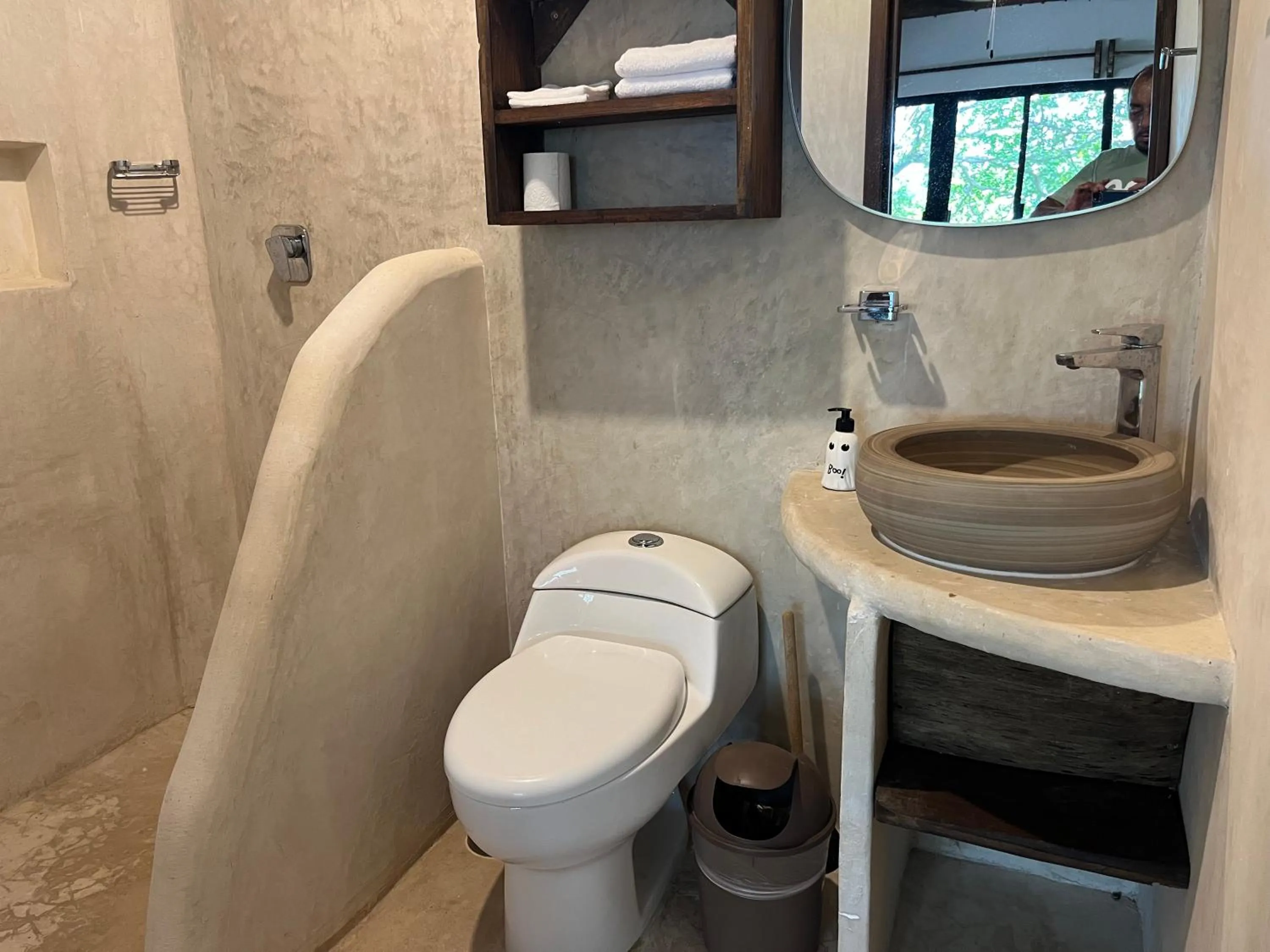 Bathroom in Xanthus Hotel