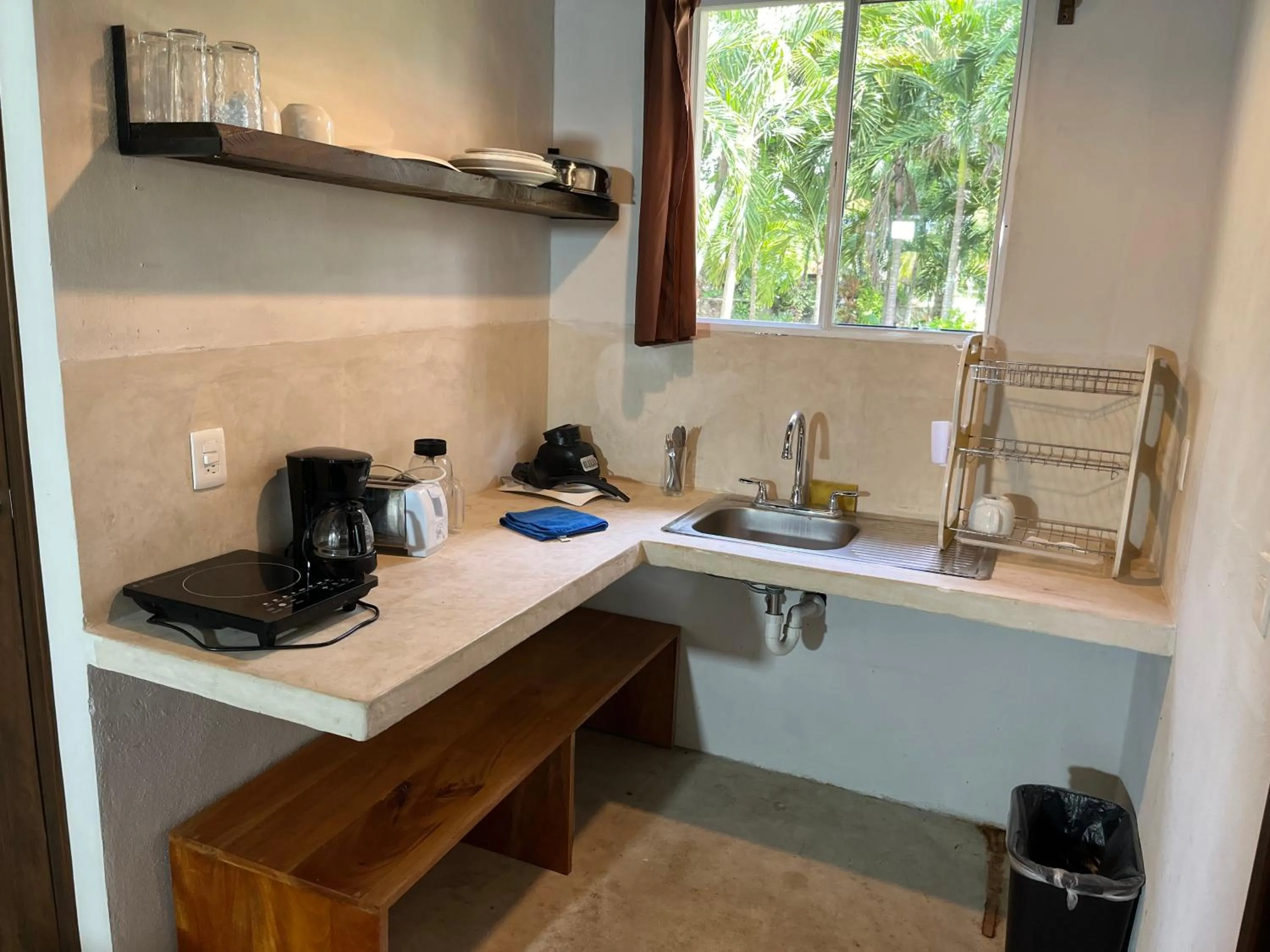 Kitchen or kitchenette in Xanthus Hotel