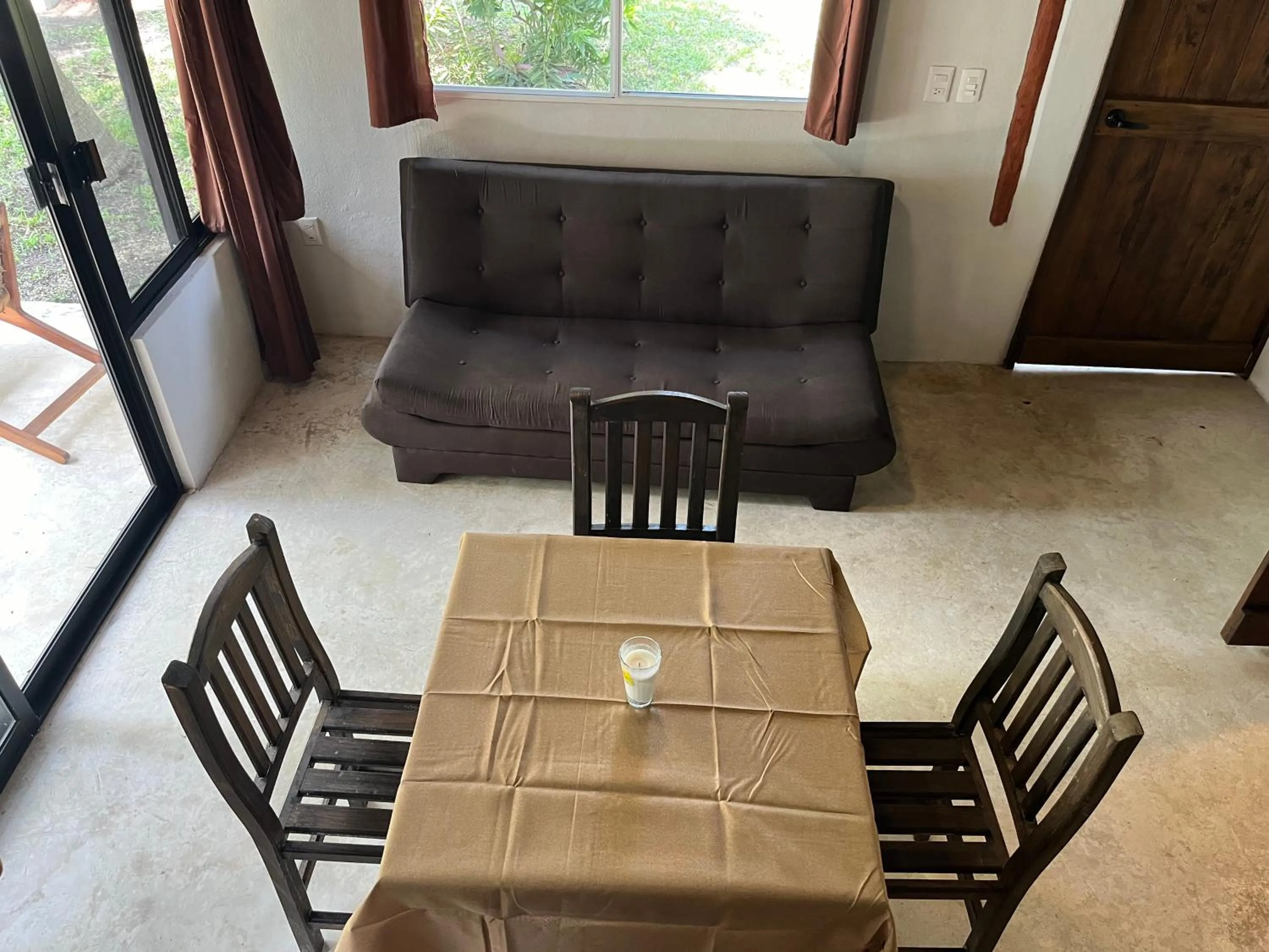 Dining area in Xanthus Hotel