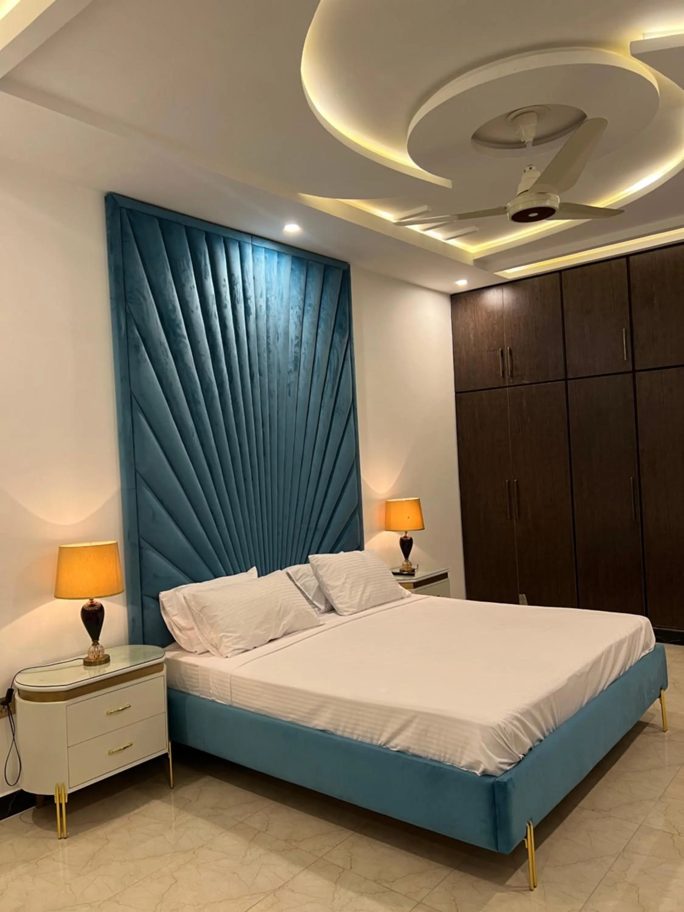 Bedroom, Bed in The Gateway islamabad