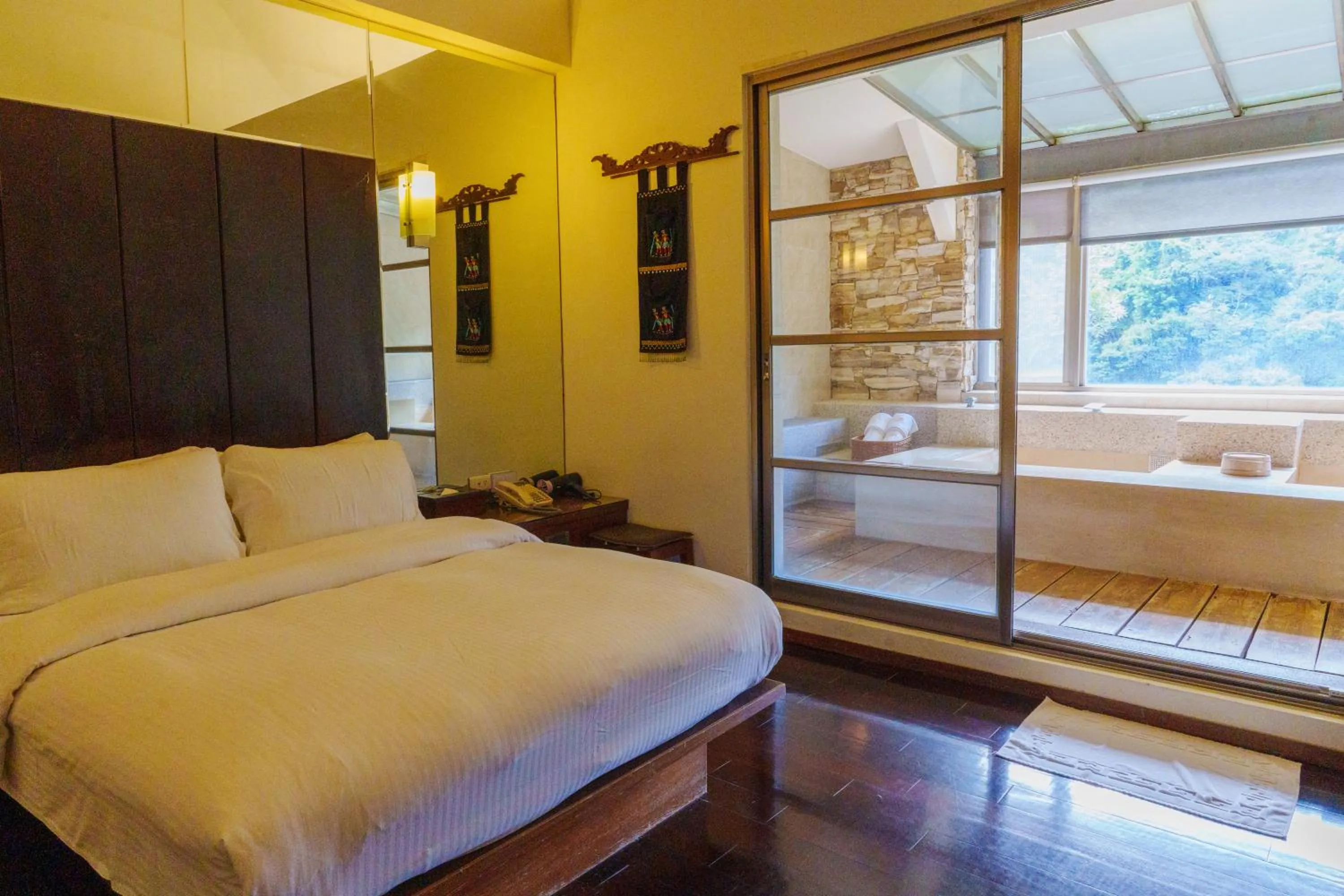 Bed in Spring Spa Hotel