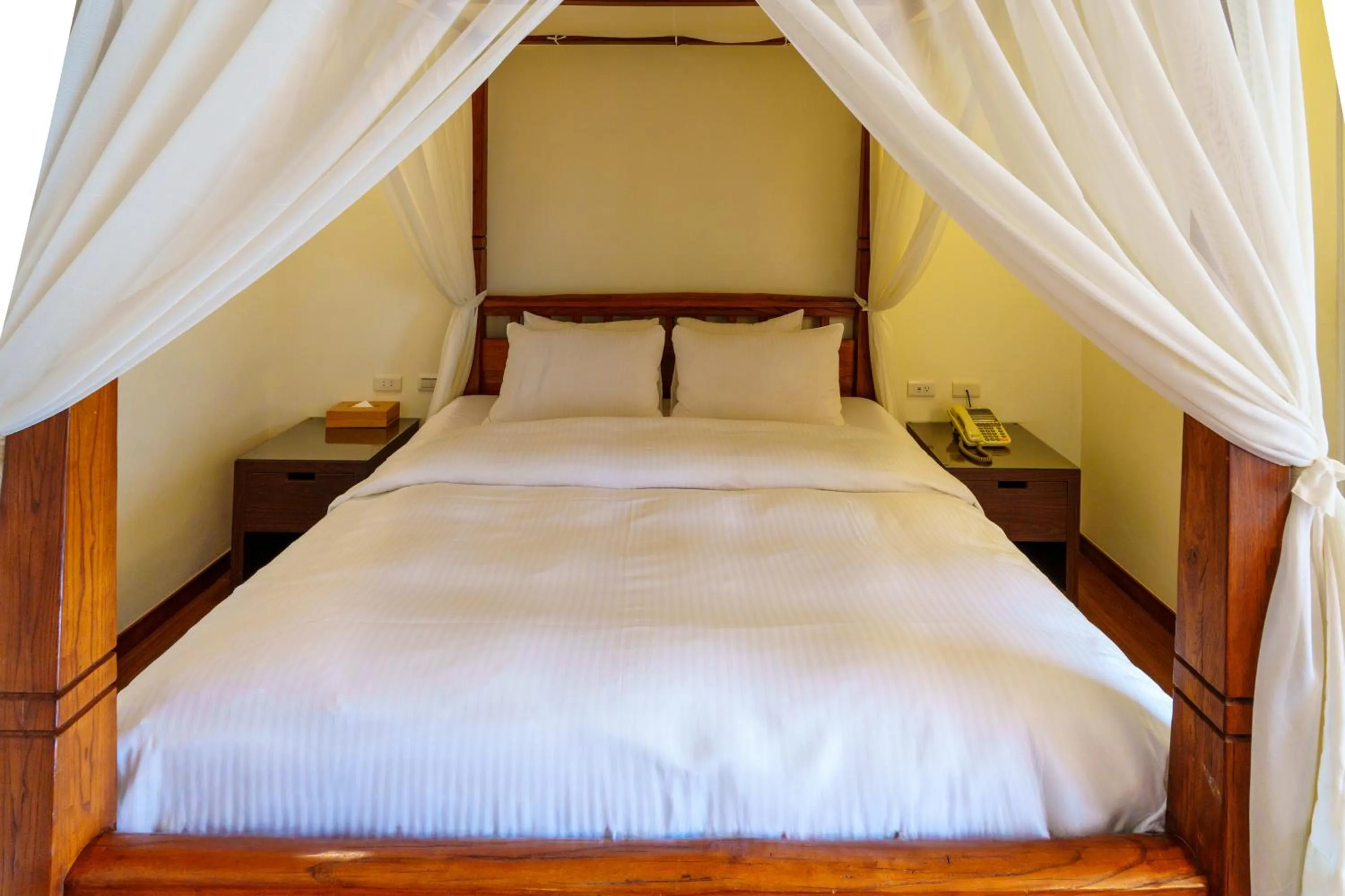 Bed in Spring Spa Hotel