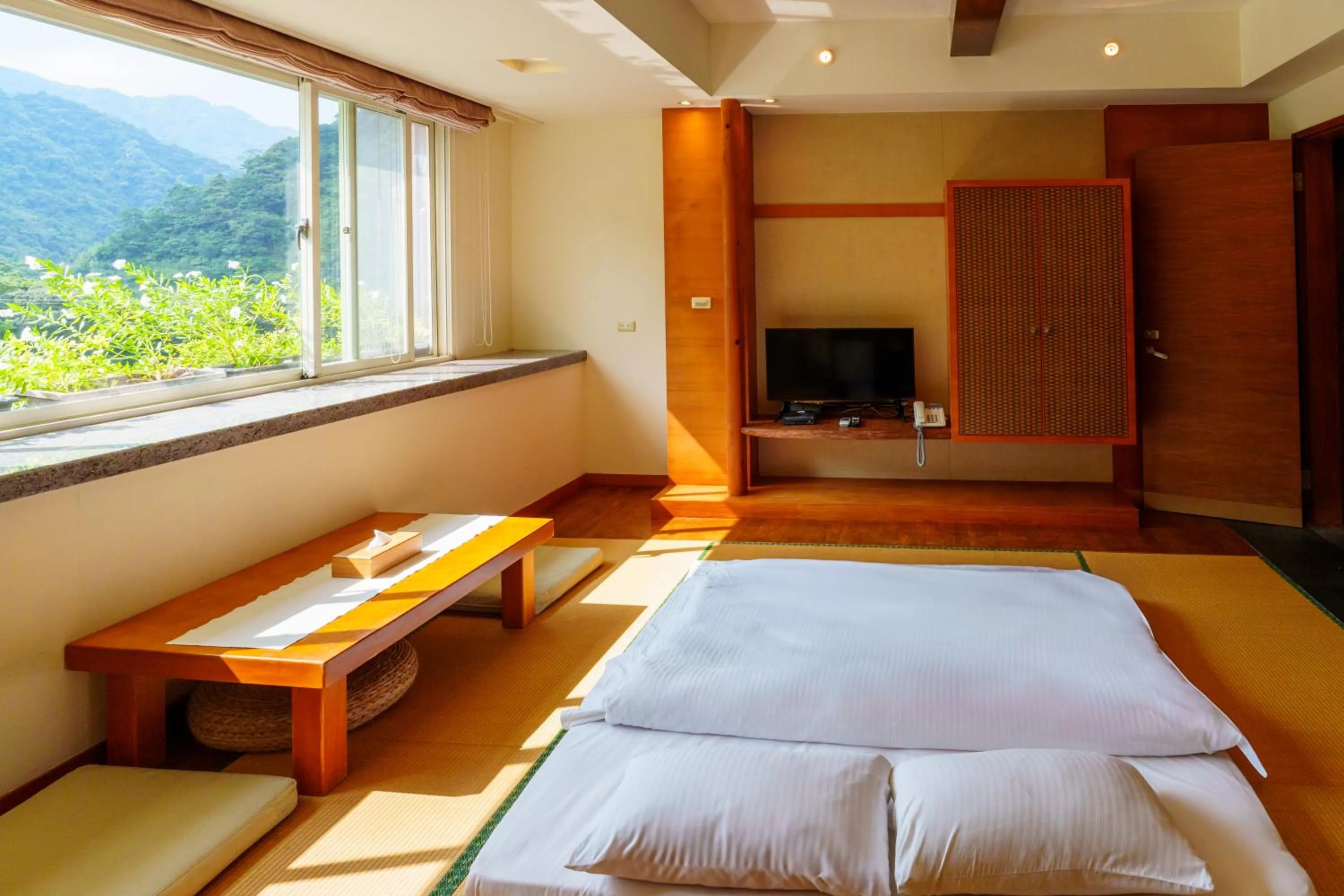 Bed in Spring Spa Hotel