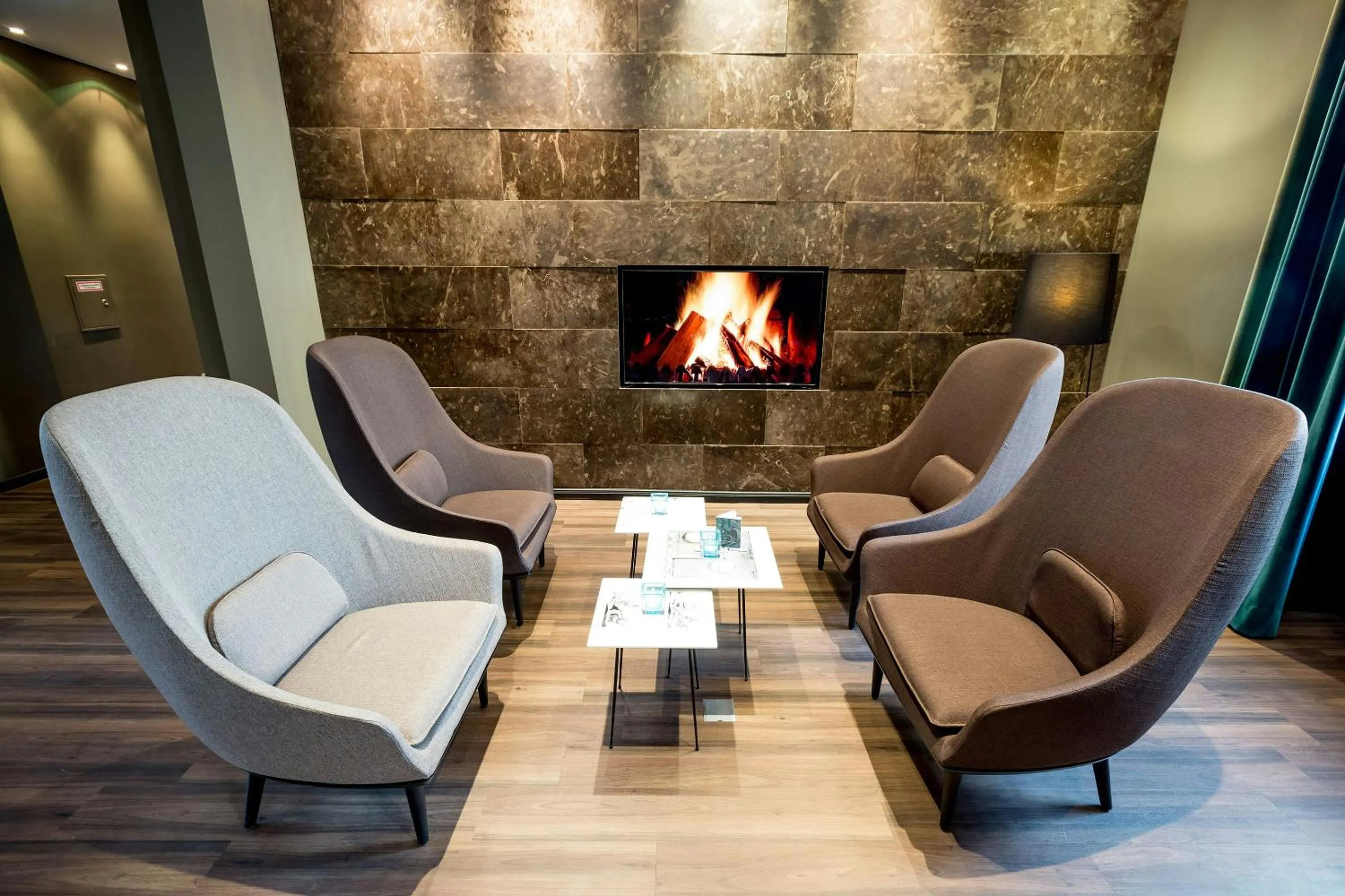 Lounge or bar in Motel One Magdeburg