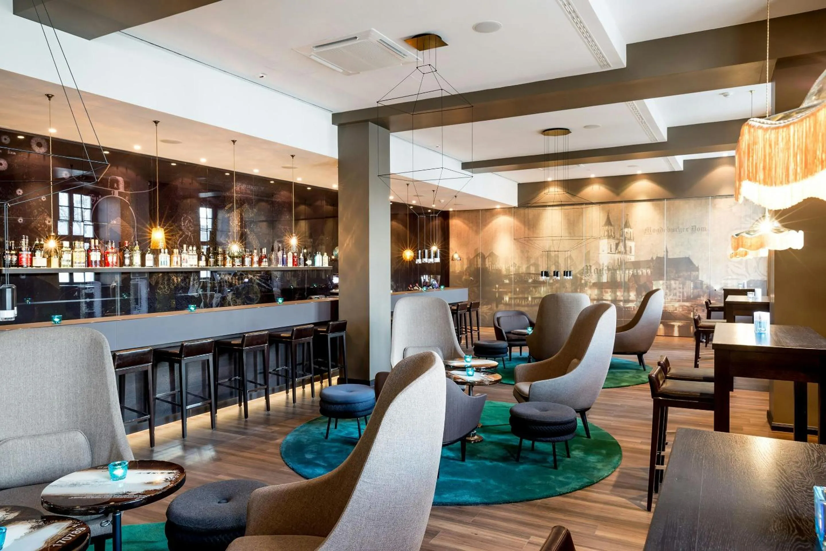 Lounge or bar in Motel One Magdeburg