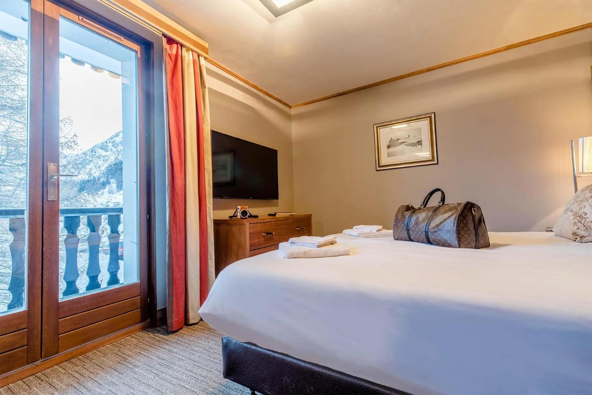 Bedroom, Bed in Madame Vacances Hôtel et Spa Ibiza