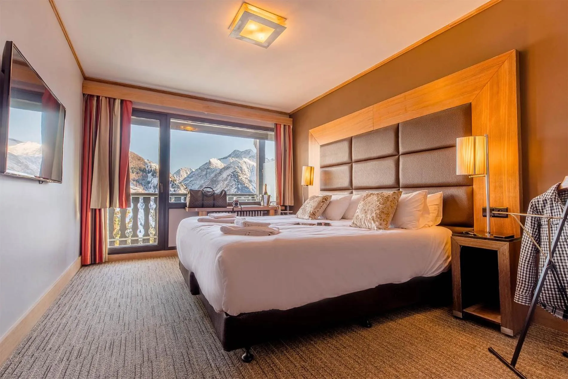 Bedroom, Bed in Madame Vacances Hôtel et Spa Ibiza