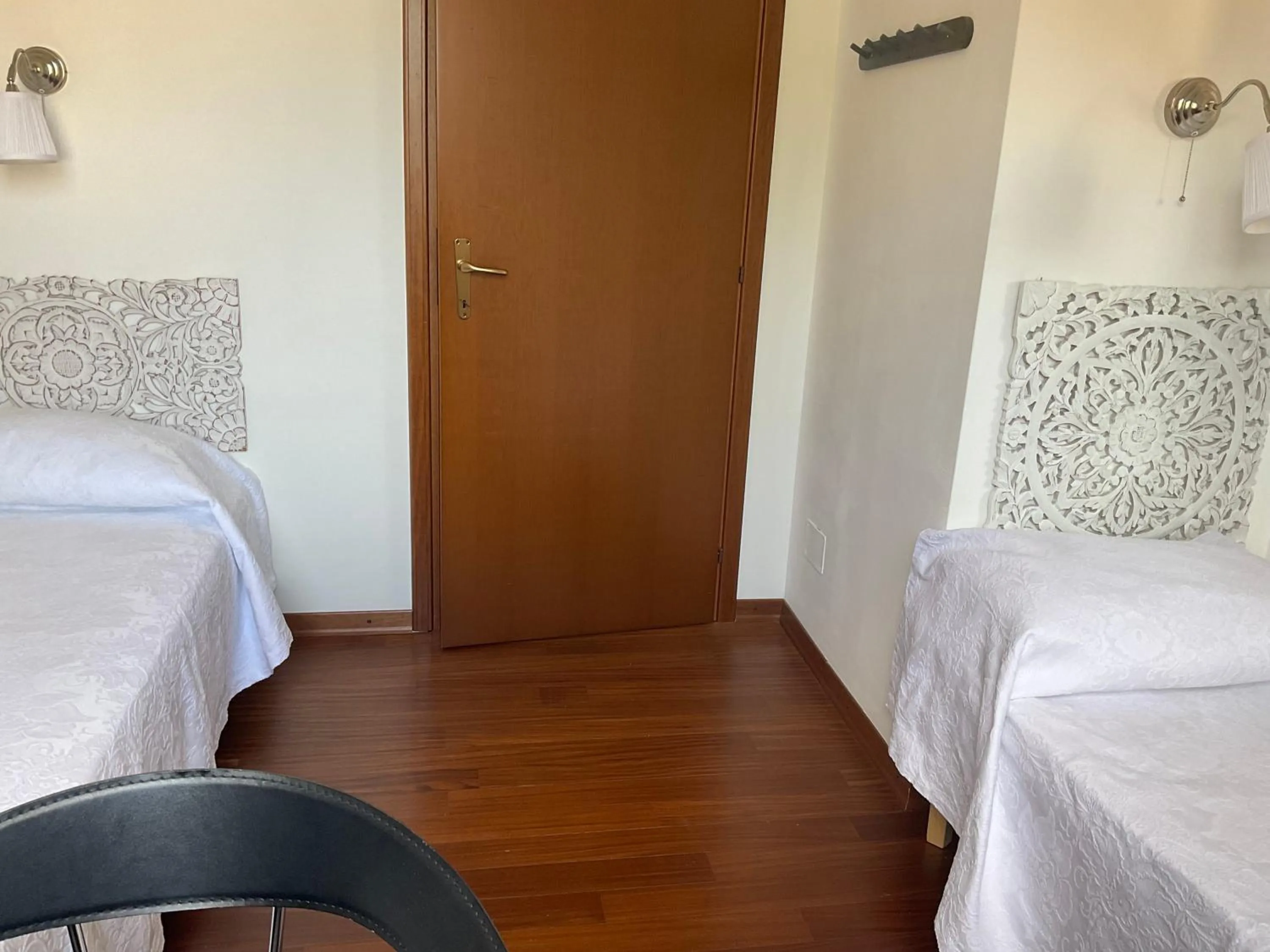 Seating area, Bed in Rana B&B