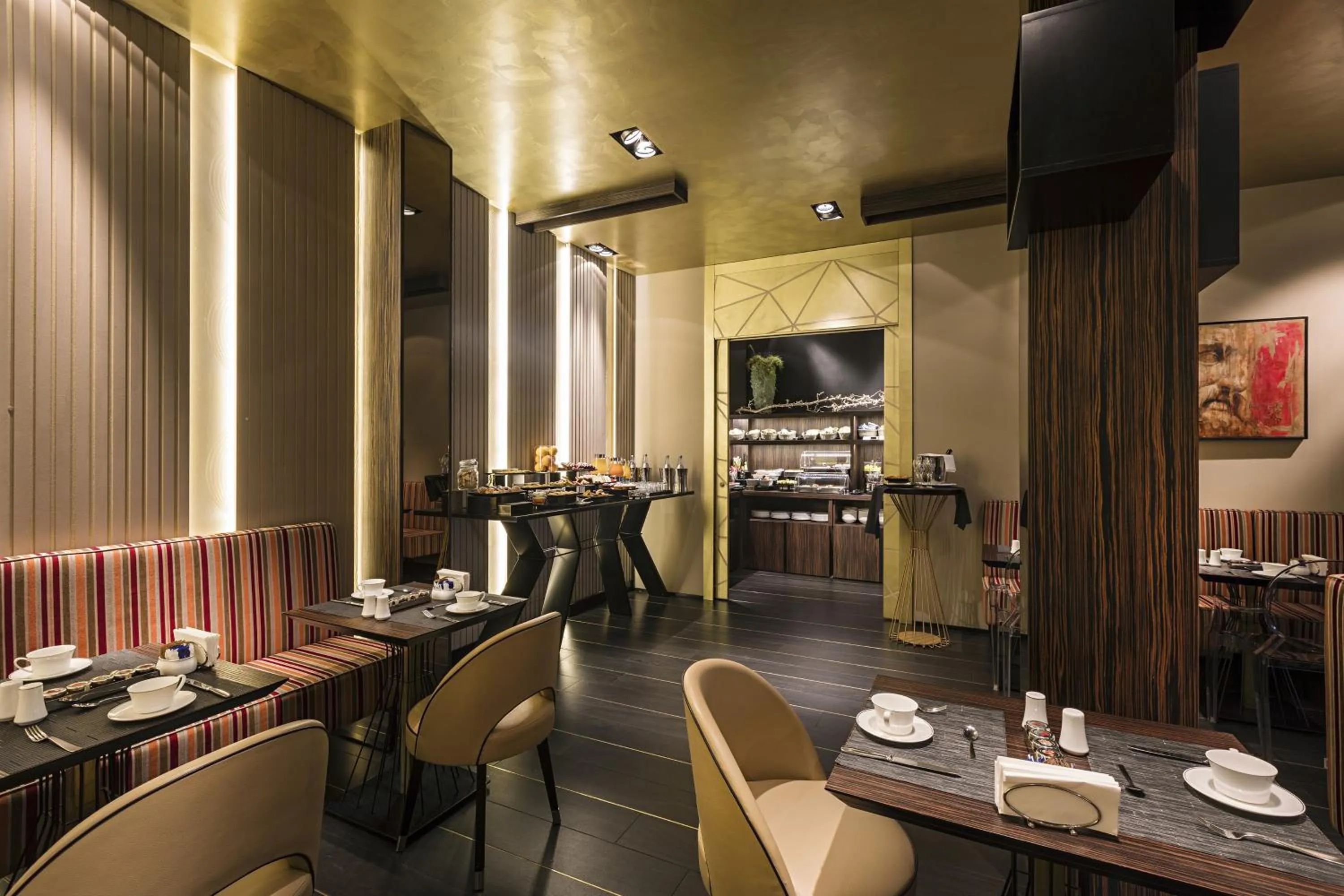 Restaurant/places to eat in Palazzo Navona Hotel