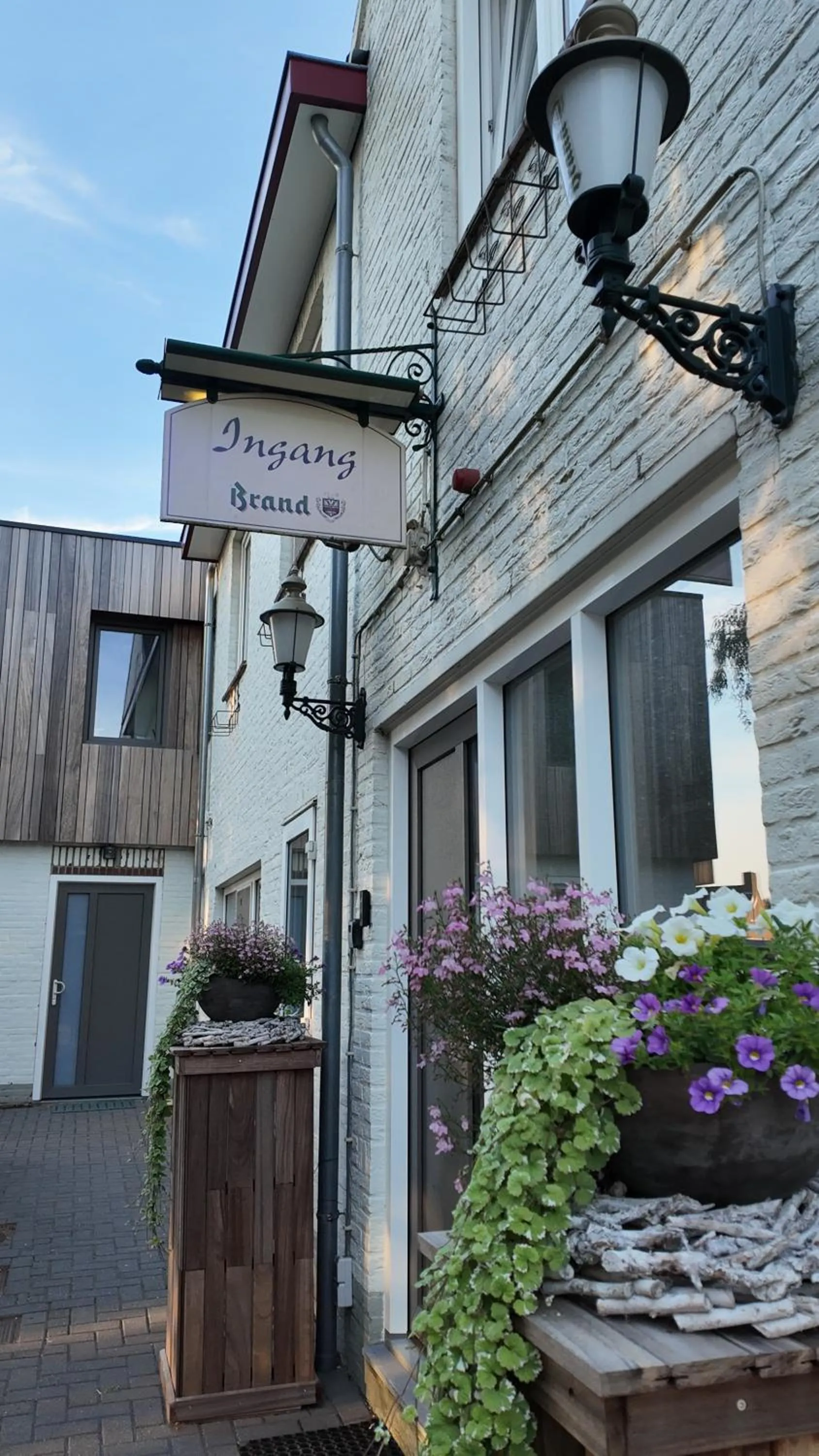 Facade/entrance in Hotel De Lange Akker