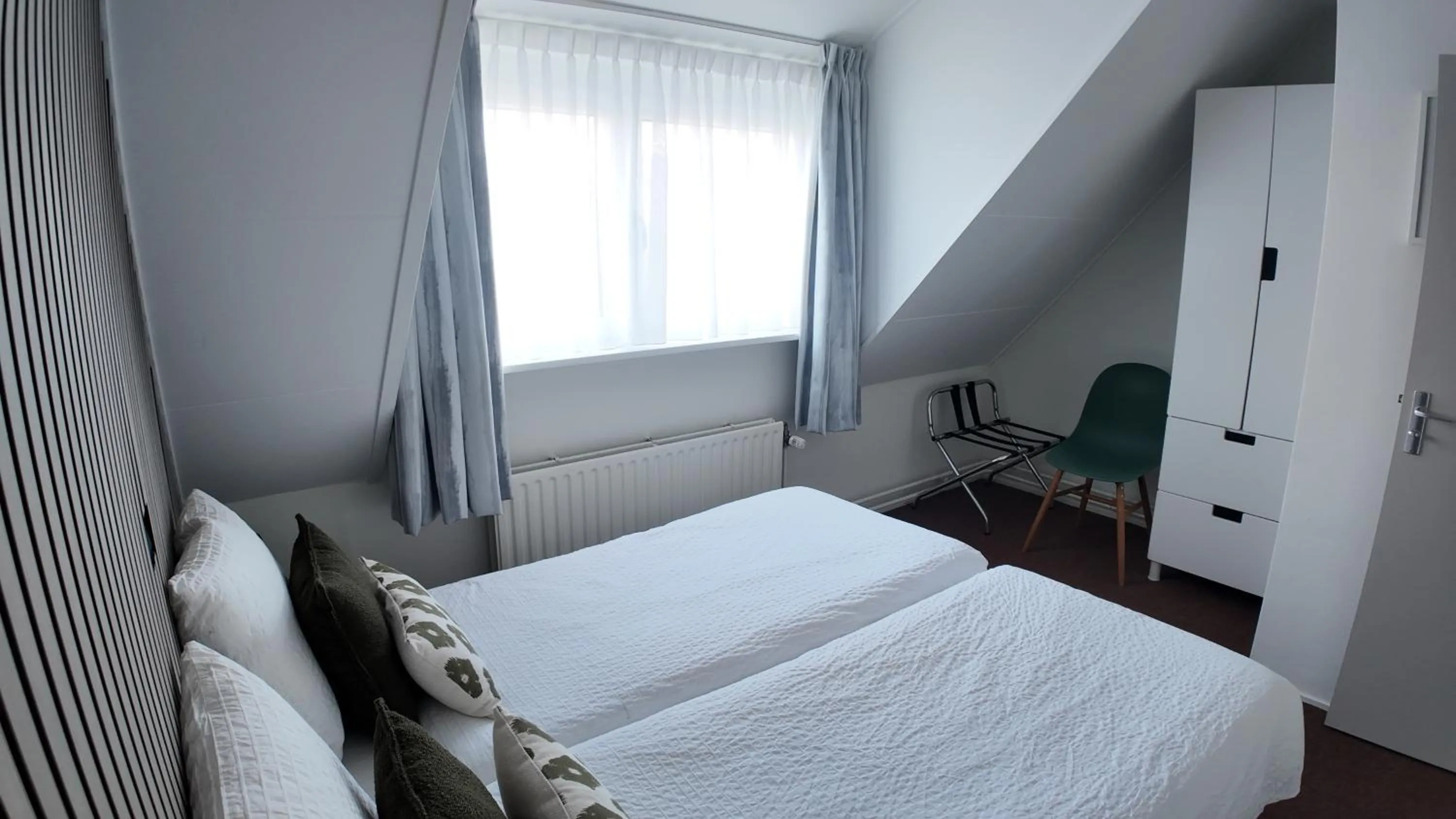 Photo of the whole room, Bed in Hotel De Lange Akker