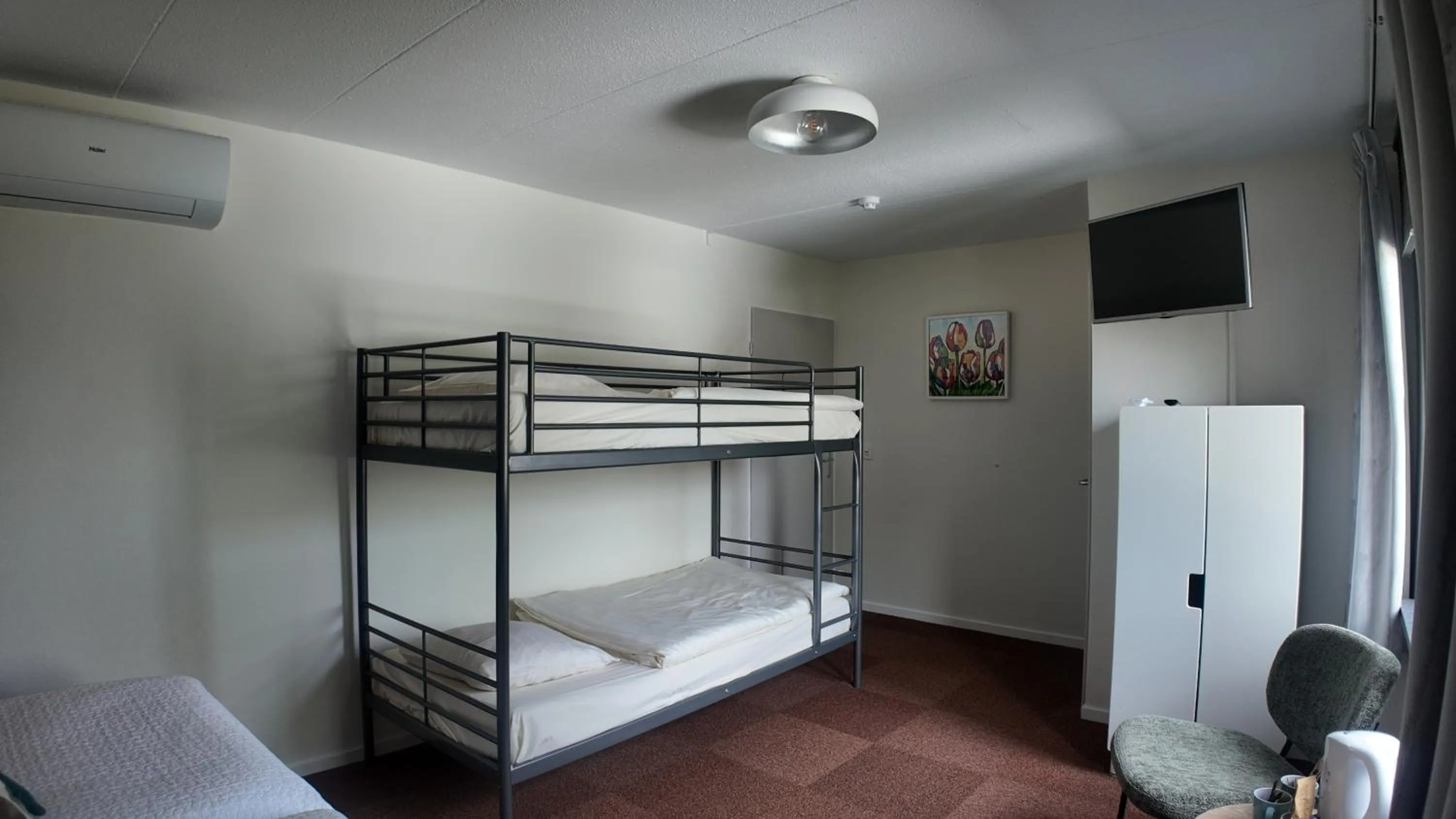 Photo of the whole room, Bed in Hotel De Lange Akker