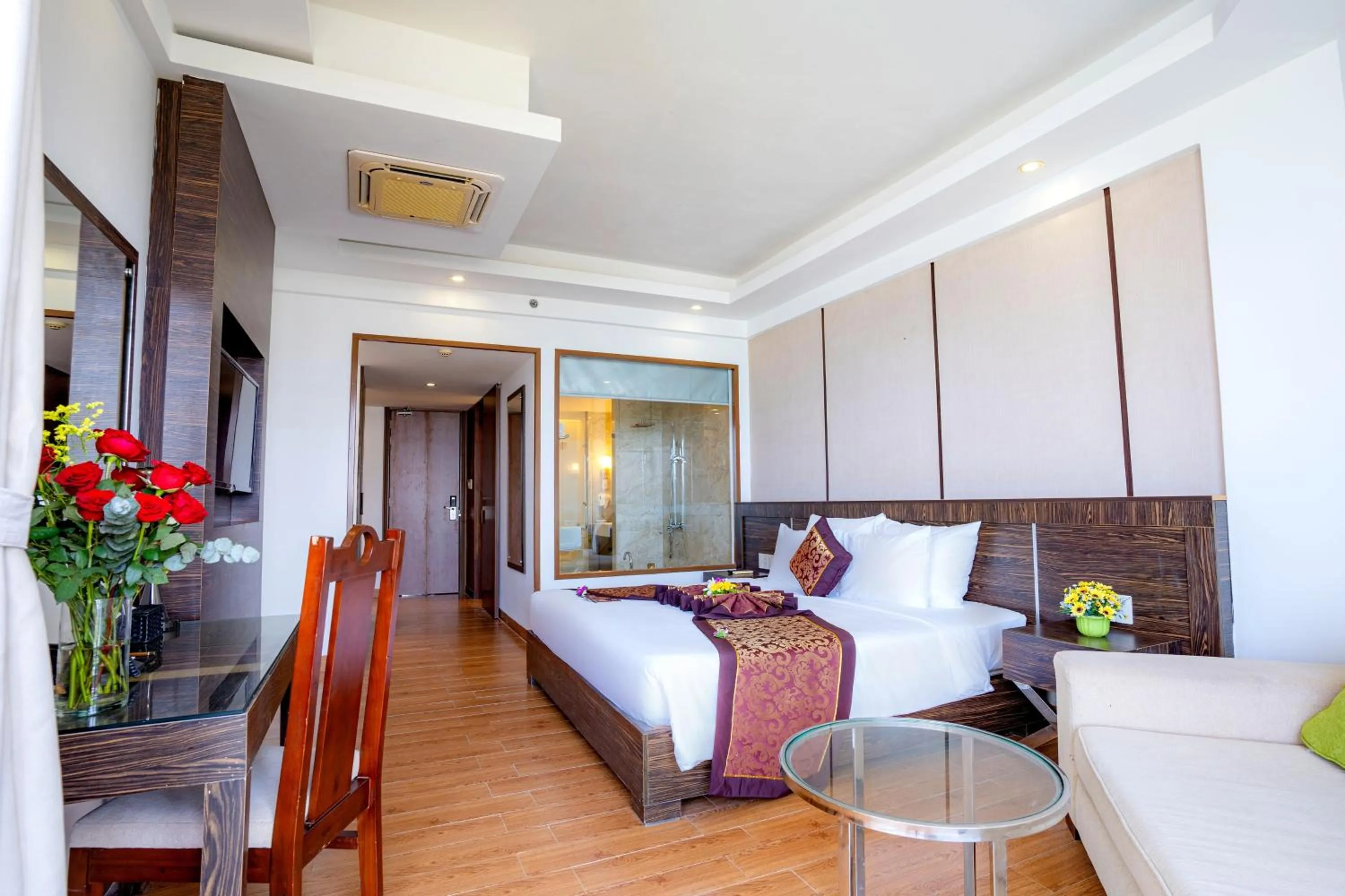 Bedroom, Bed in Ocean Waves Resort Cam Ranh