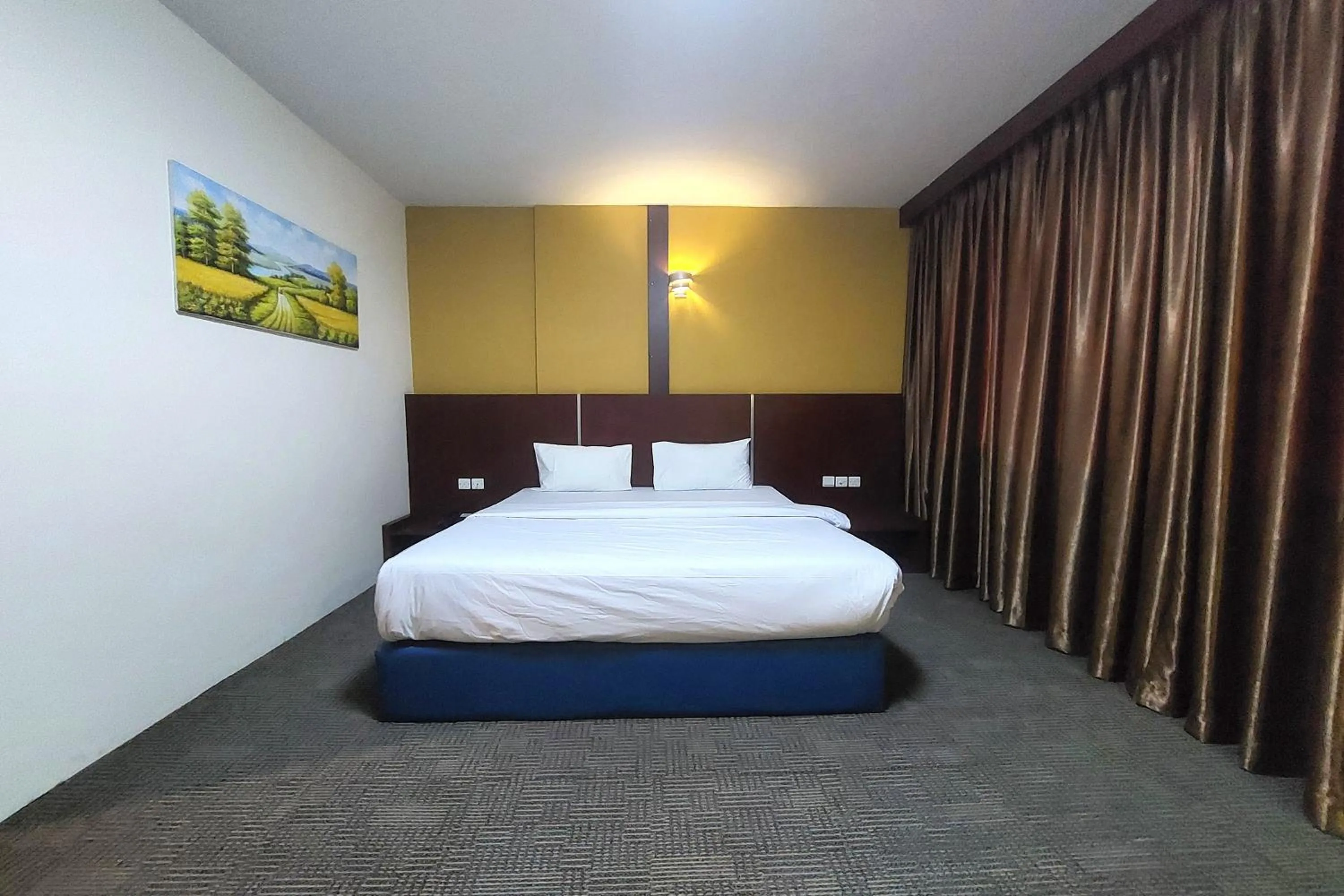 Photo of the whole room in D'MERLION HOTEL