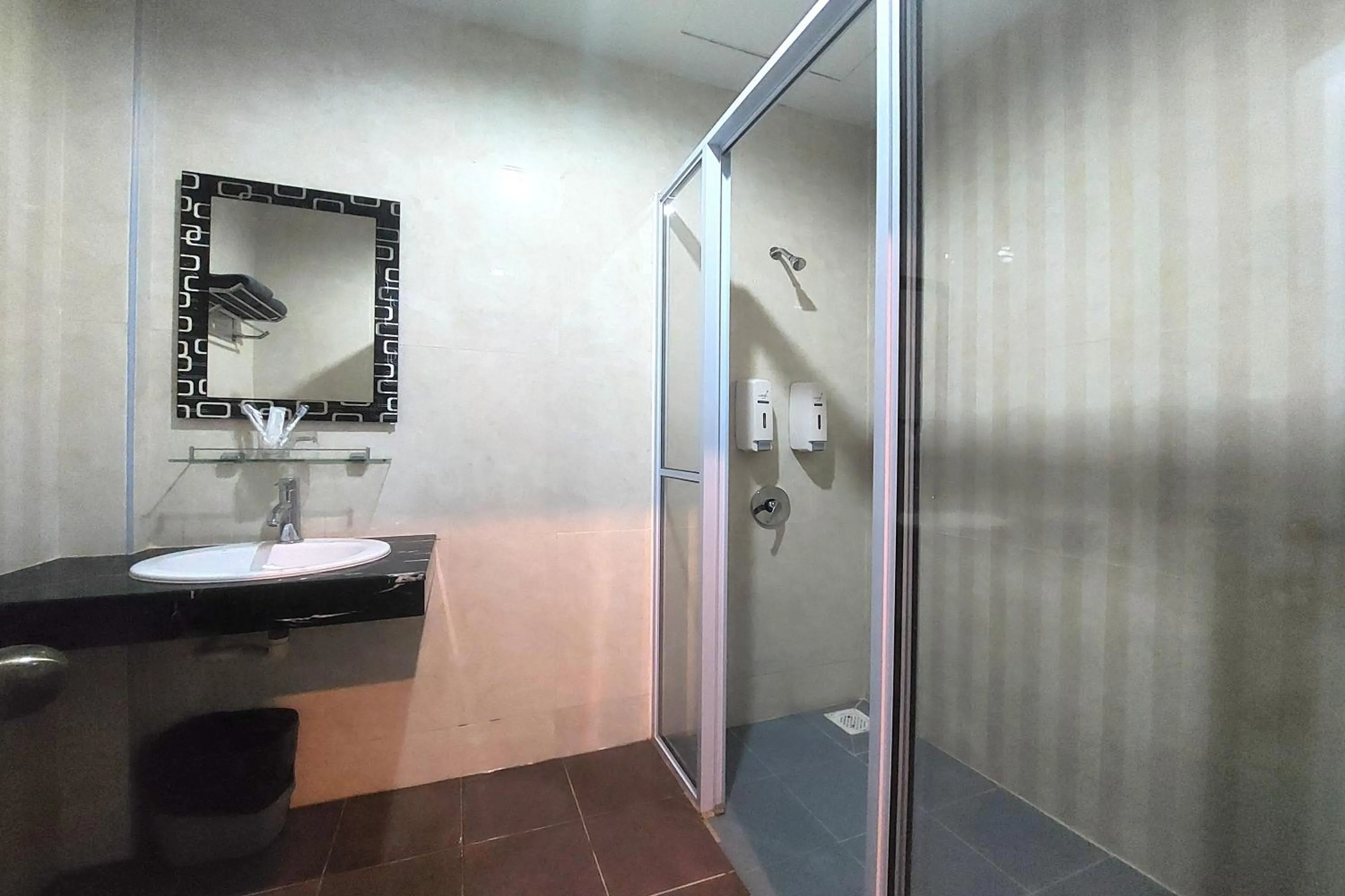 Bathroom in D'MERLION HOTEL