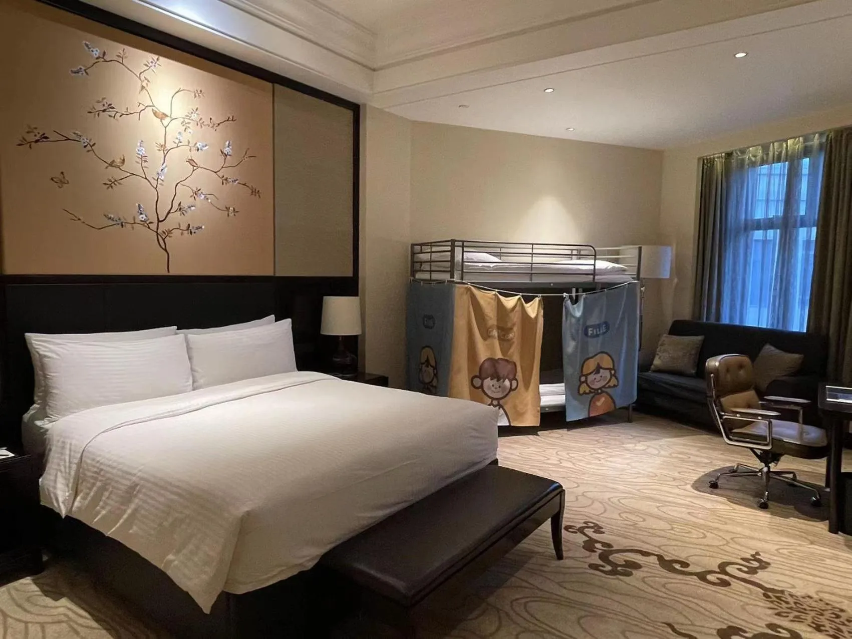 Bed in Wyndham Grand Xi'an South