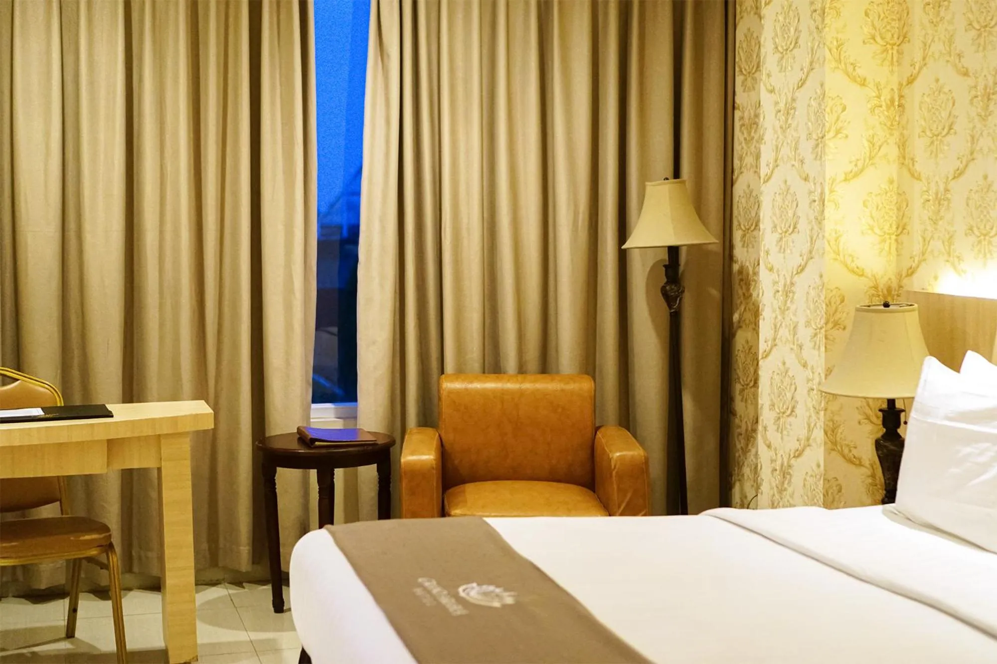 Bedroom, Bed in Portola Grand Arabia Hotel