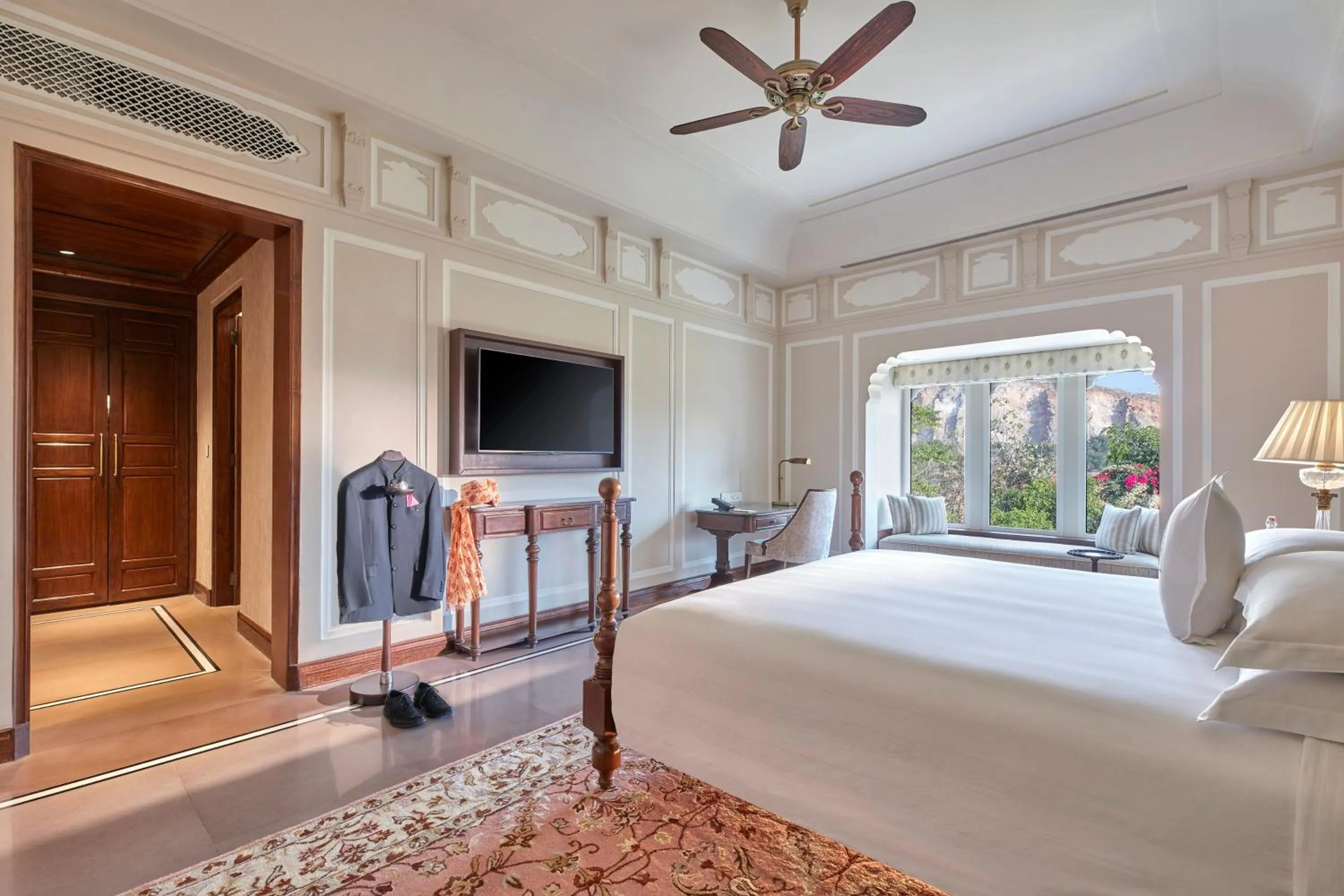 Bedroom, Bed in Mementos by ITC Hotels Jaipur