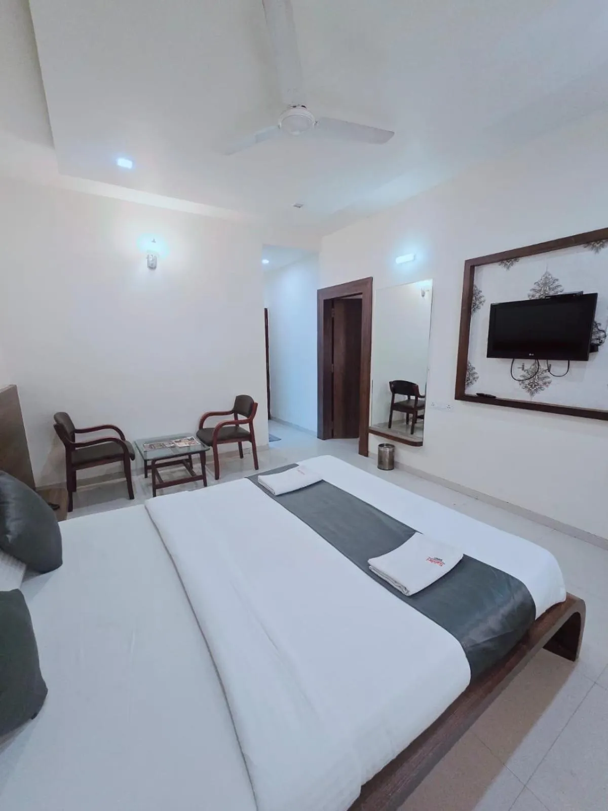 Bed in Hotel Sai Shree