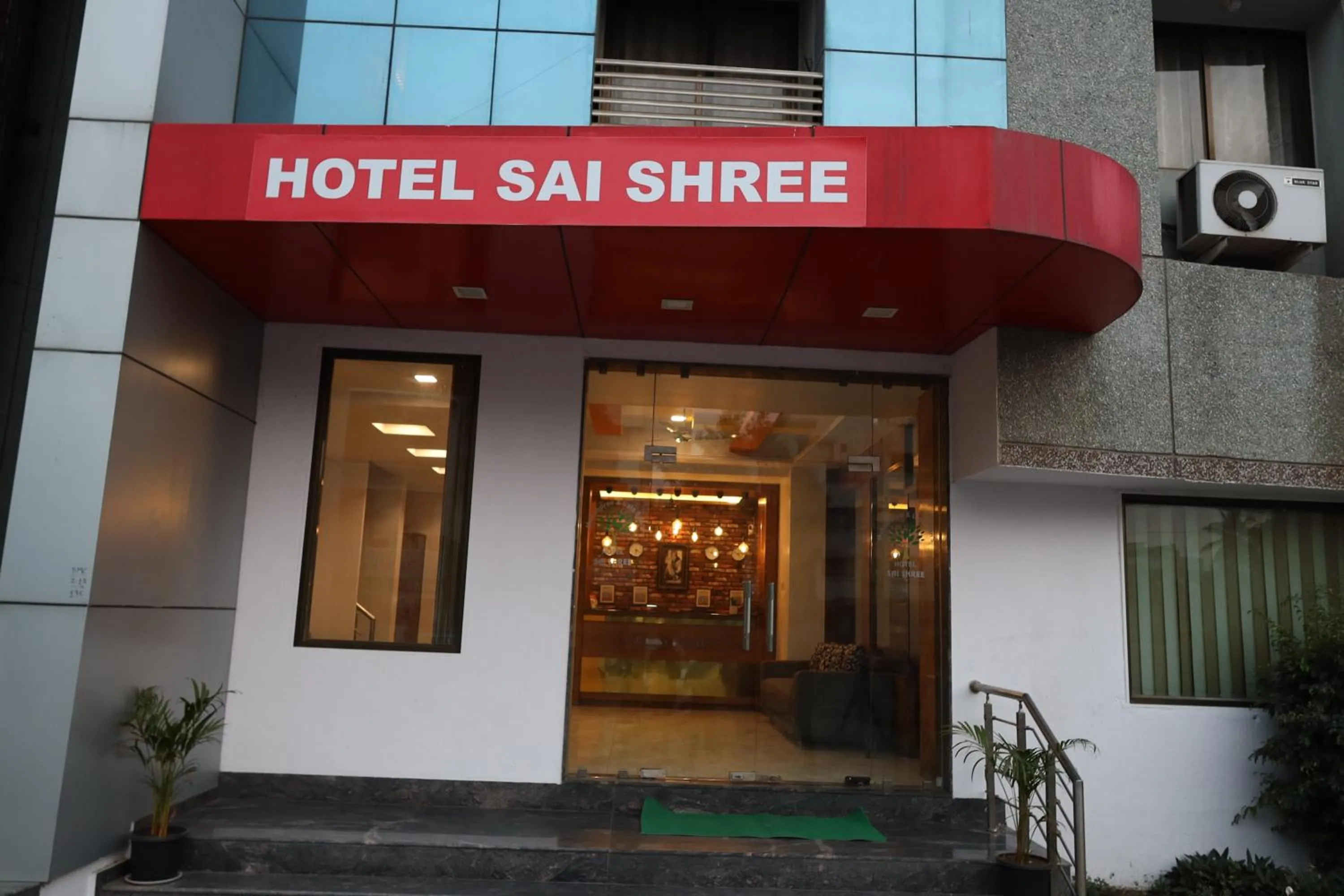 Facade/entrance in Hotel Sai Shree