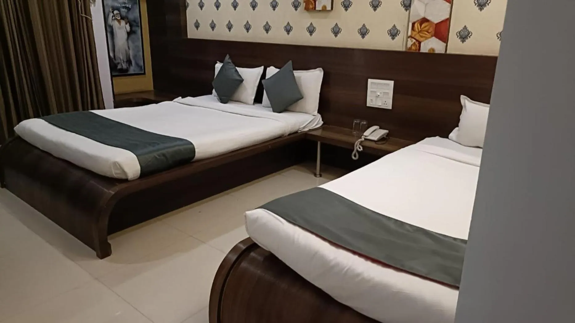 Bed in Hotel Sai Shree