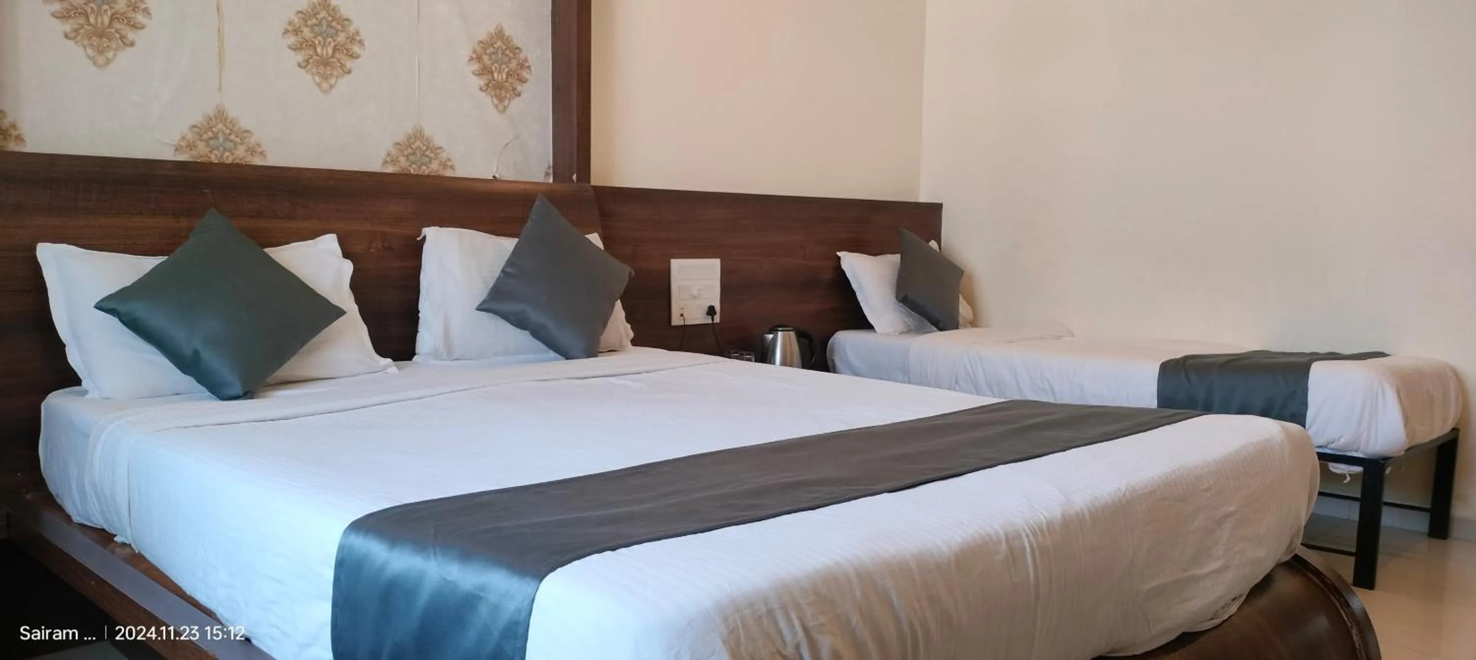 Bedroom, Bed in Hotel Sai Shree