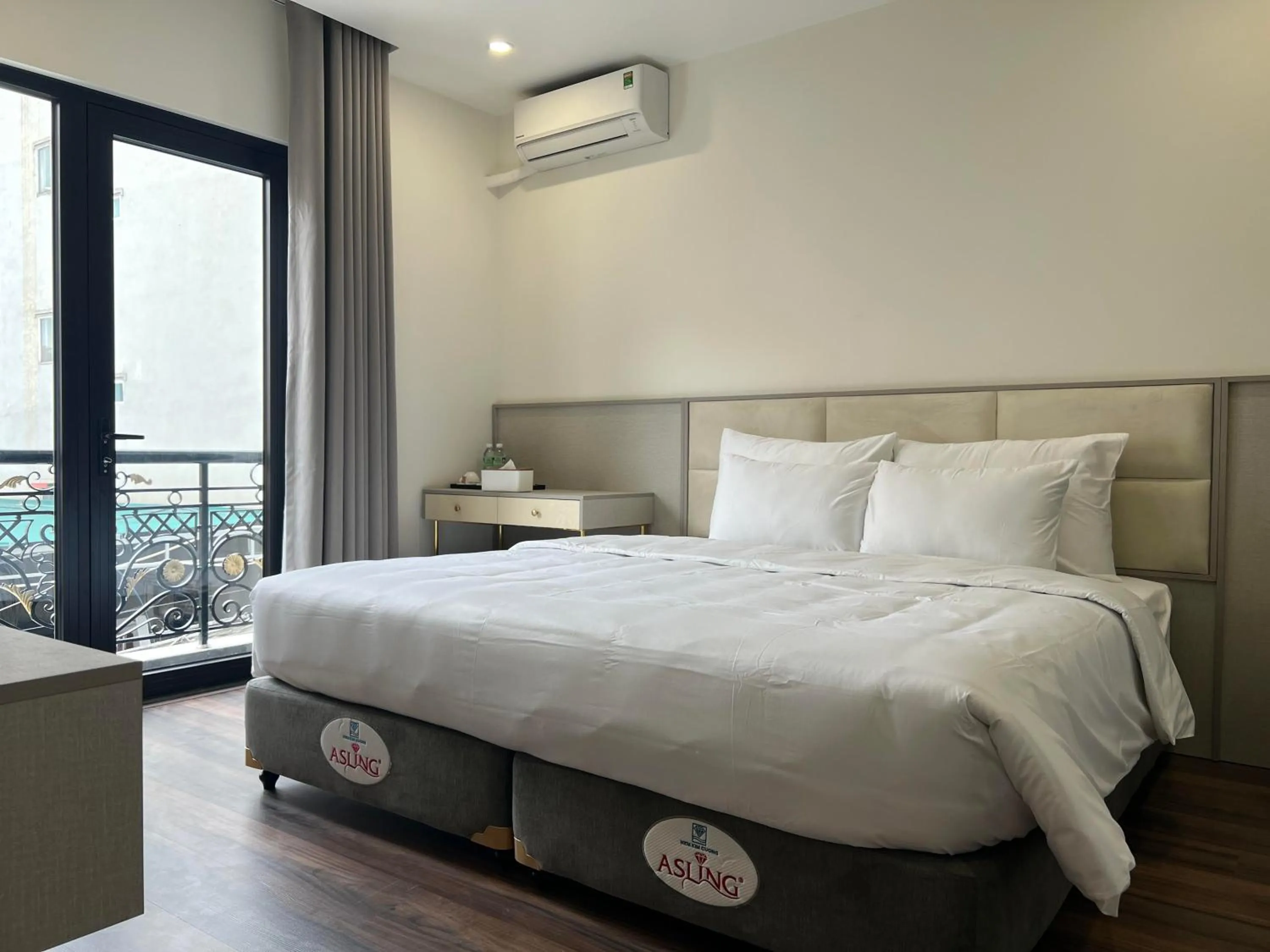 Bedroom, Bed in Grand Dragon Noi Bai Hotel