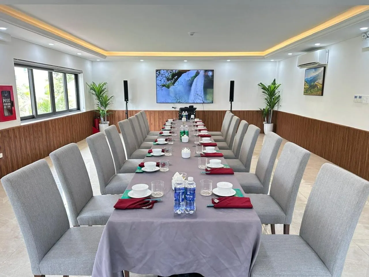 Restaurant/places to eat in Hoang Yen Boutique Hotel