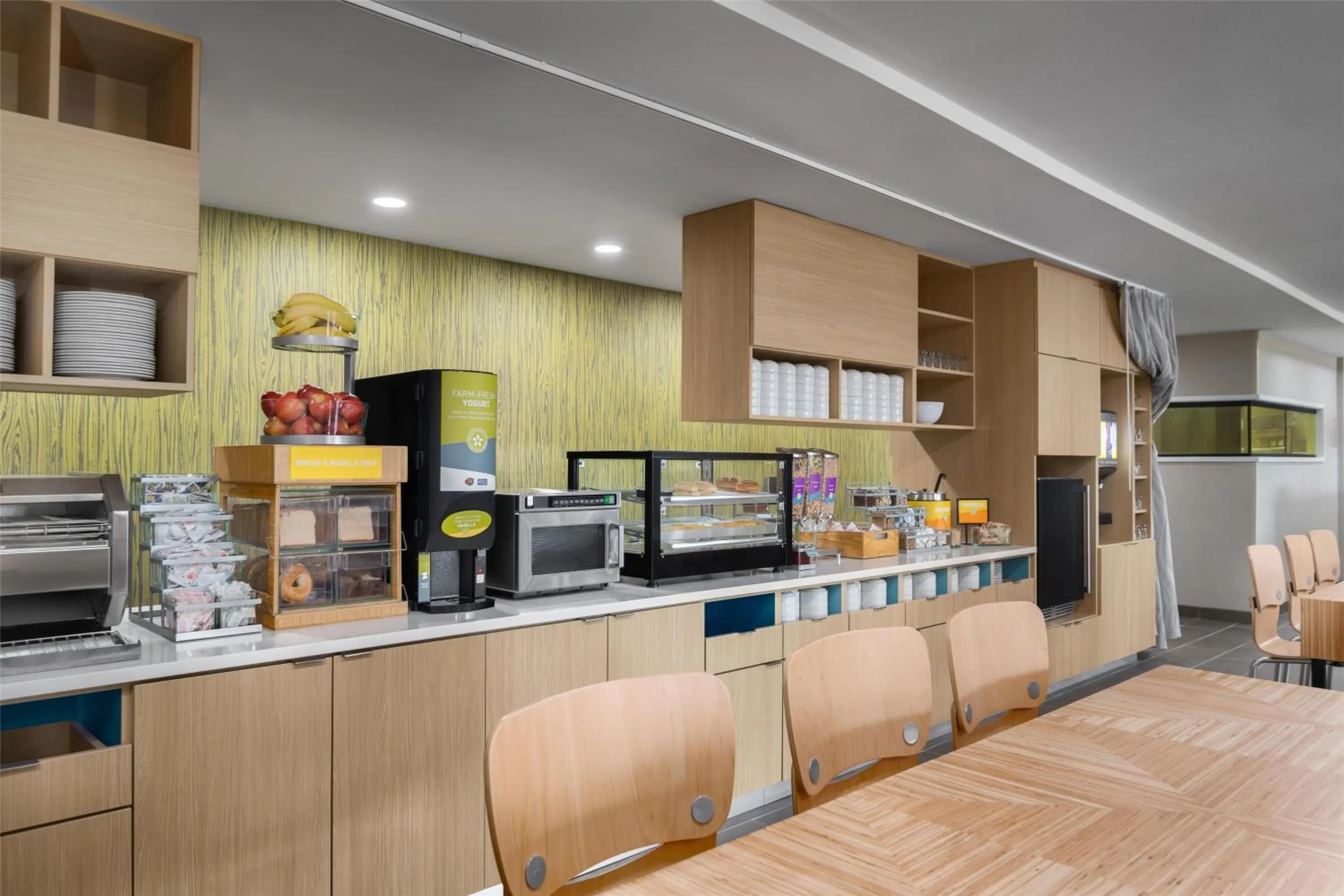 Breakfast in Home2 Suites By Hilton Forrest City