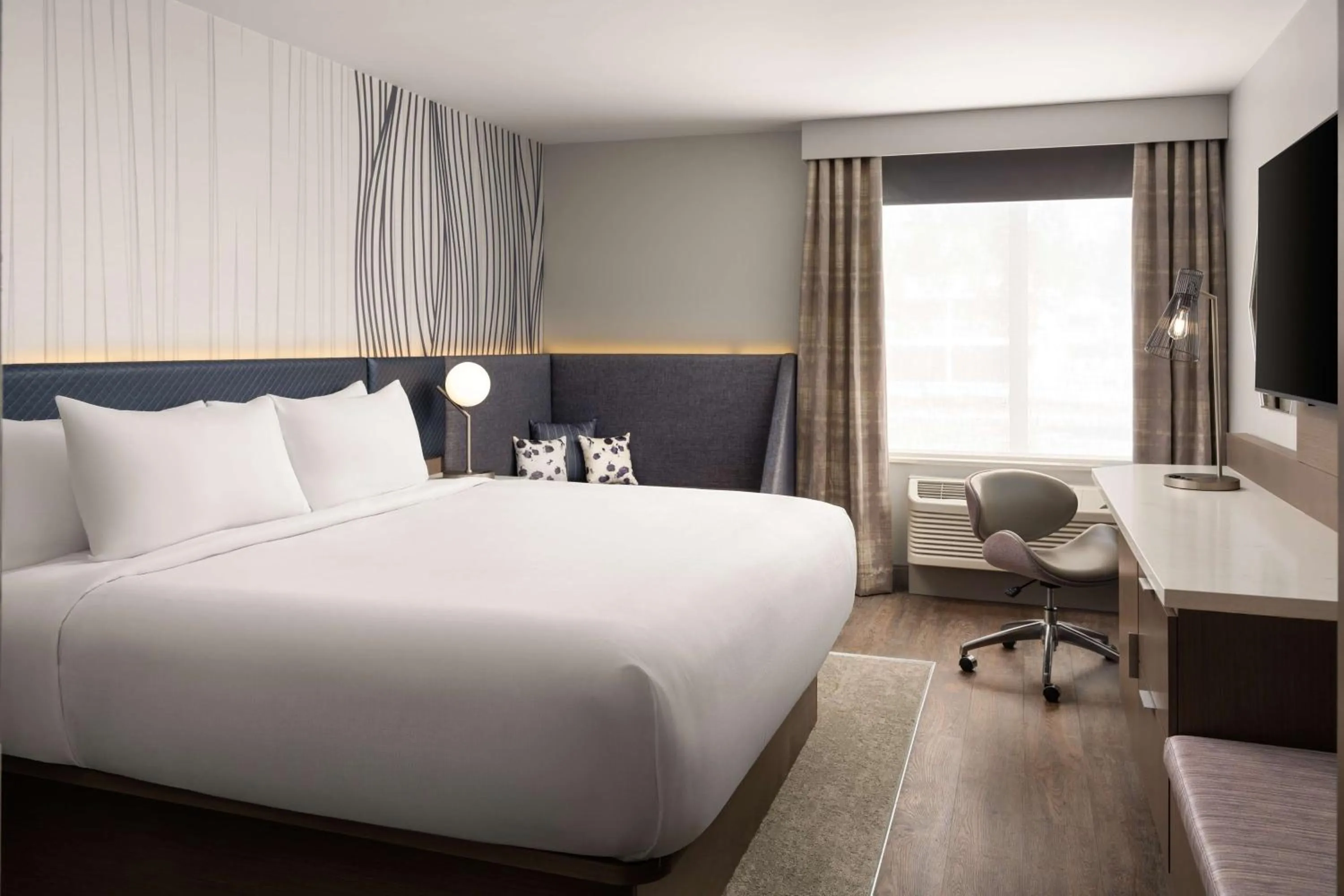 Bed in Hotel Lela Wilmington, Tapestry Collection By Hilton