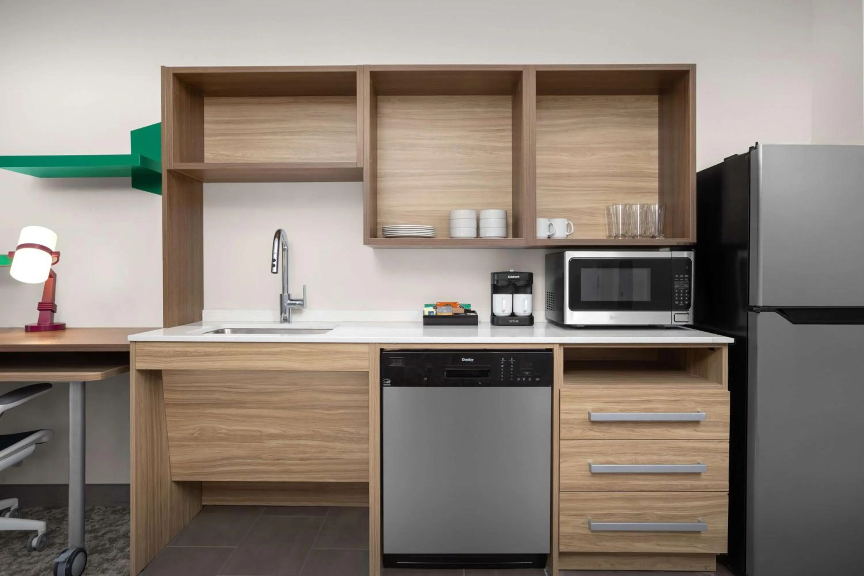 Kitchen or kitchenette in Home2 Suites By Hilton Lubbock University