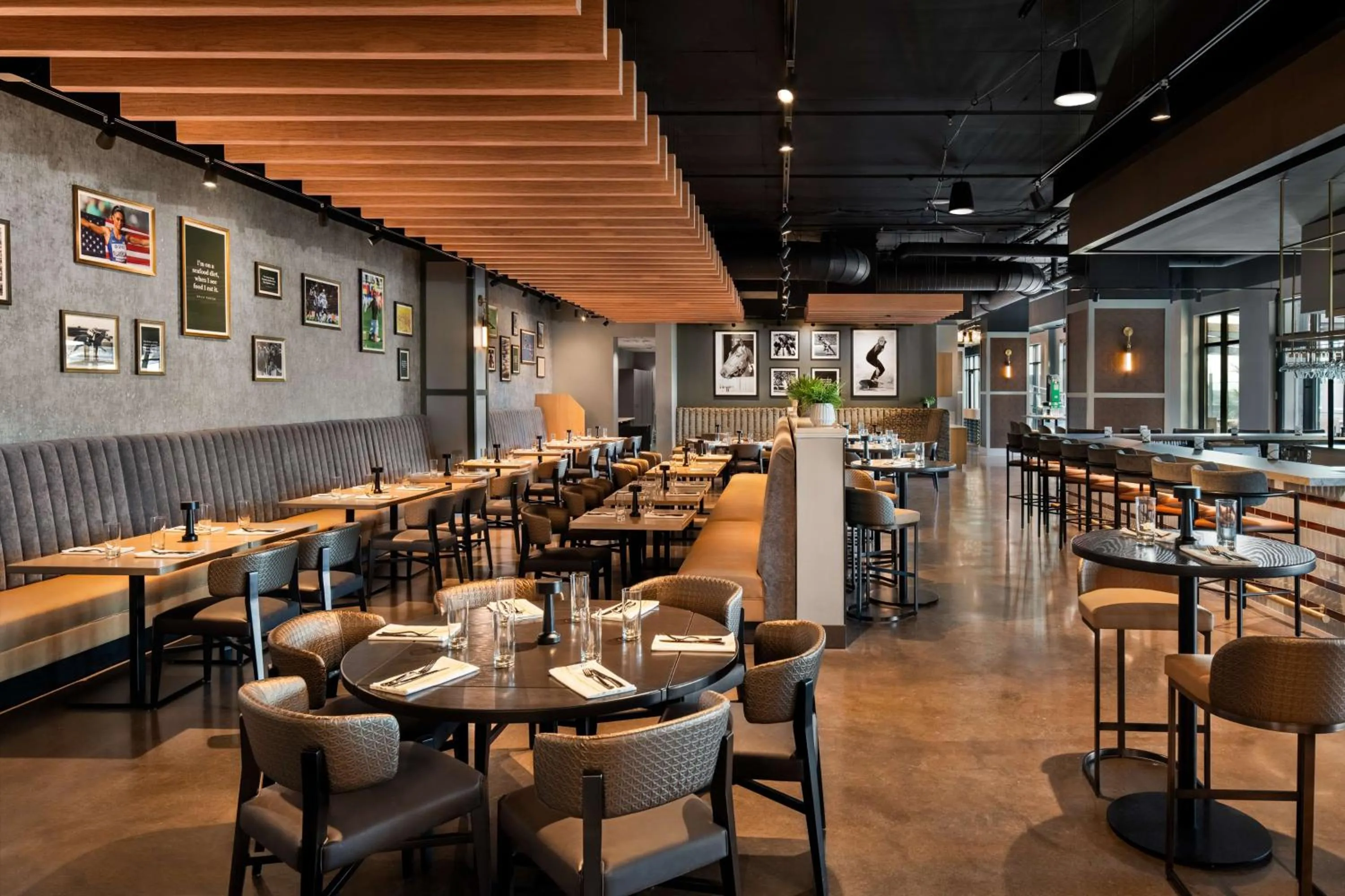 Restaurant/places to eat in Tempo By Hilton Louisville Downtown Nulu