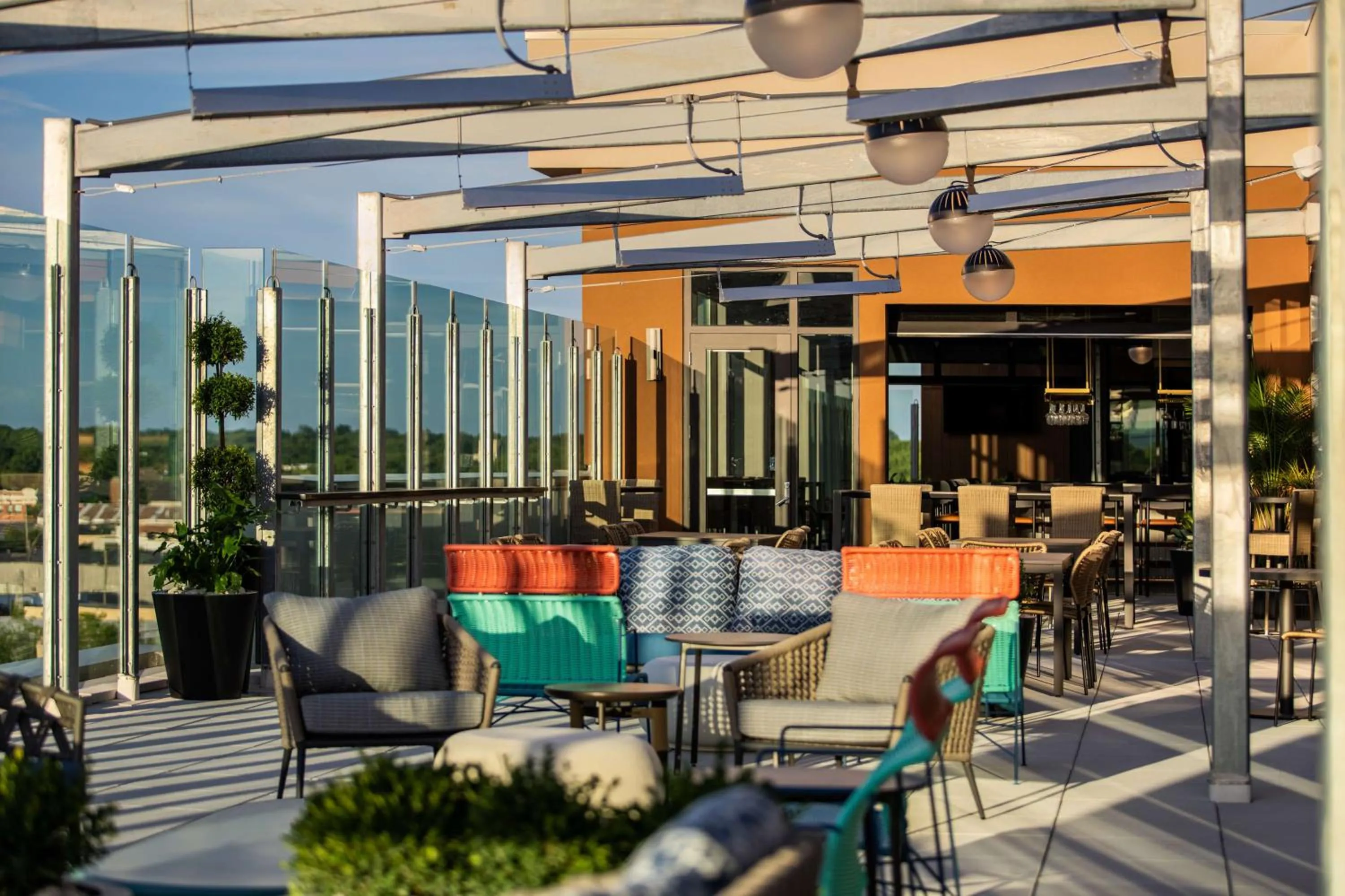 Restaurant/places to eat in Tempo By Hilton Louisville Downtown Nulu