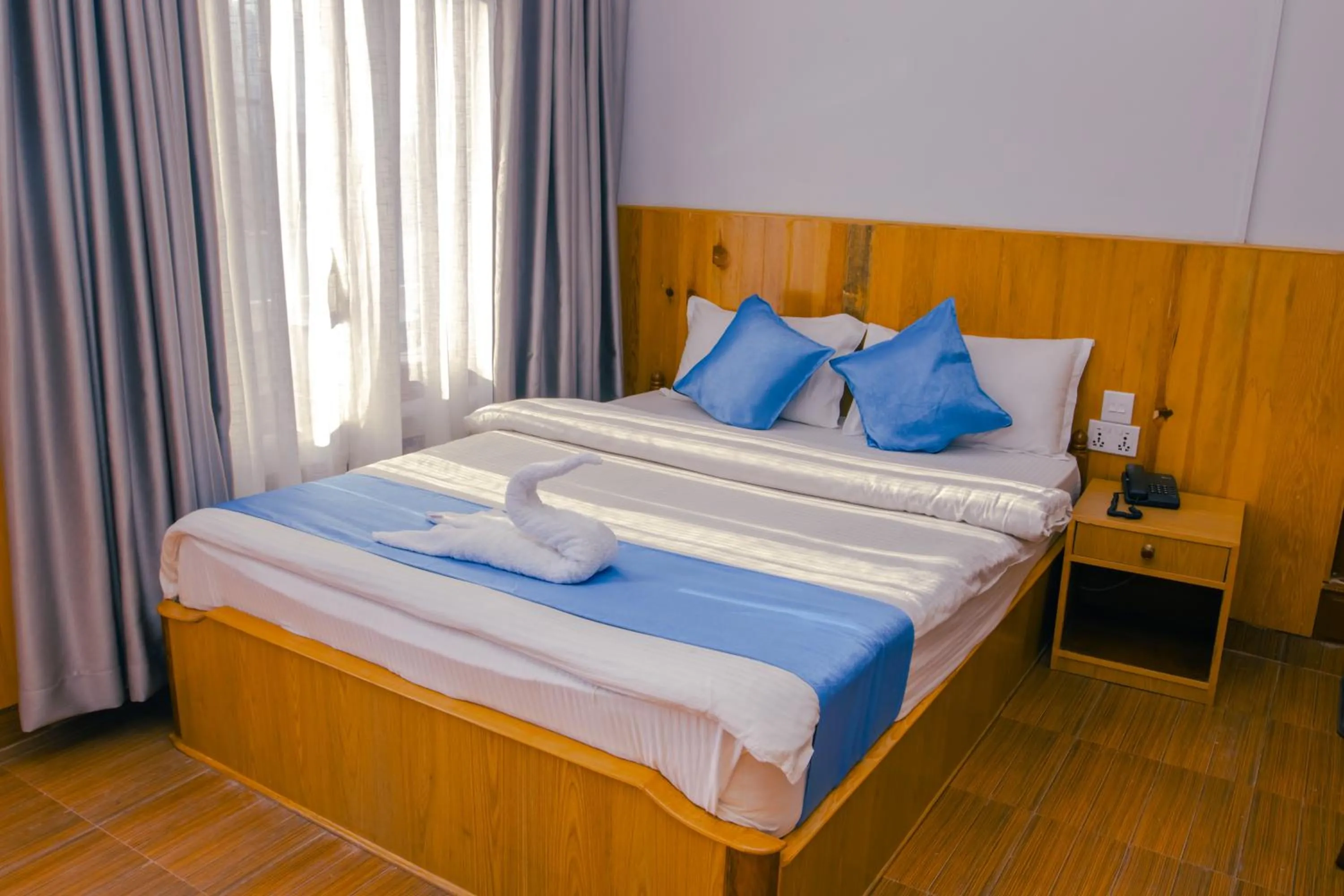 Bed in Roamers Inn